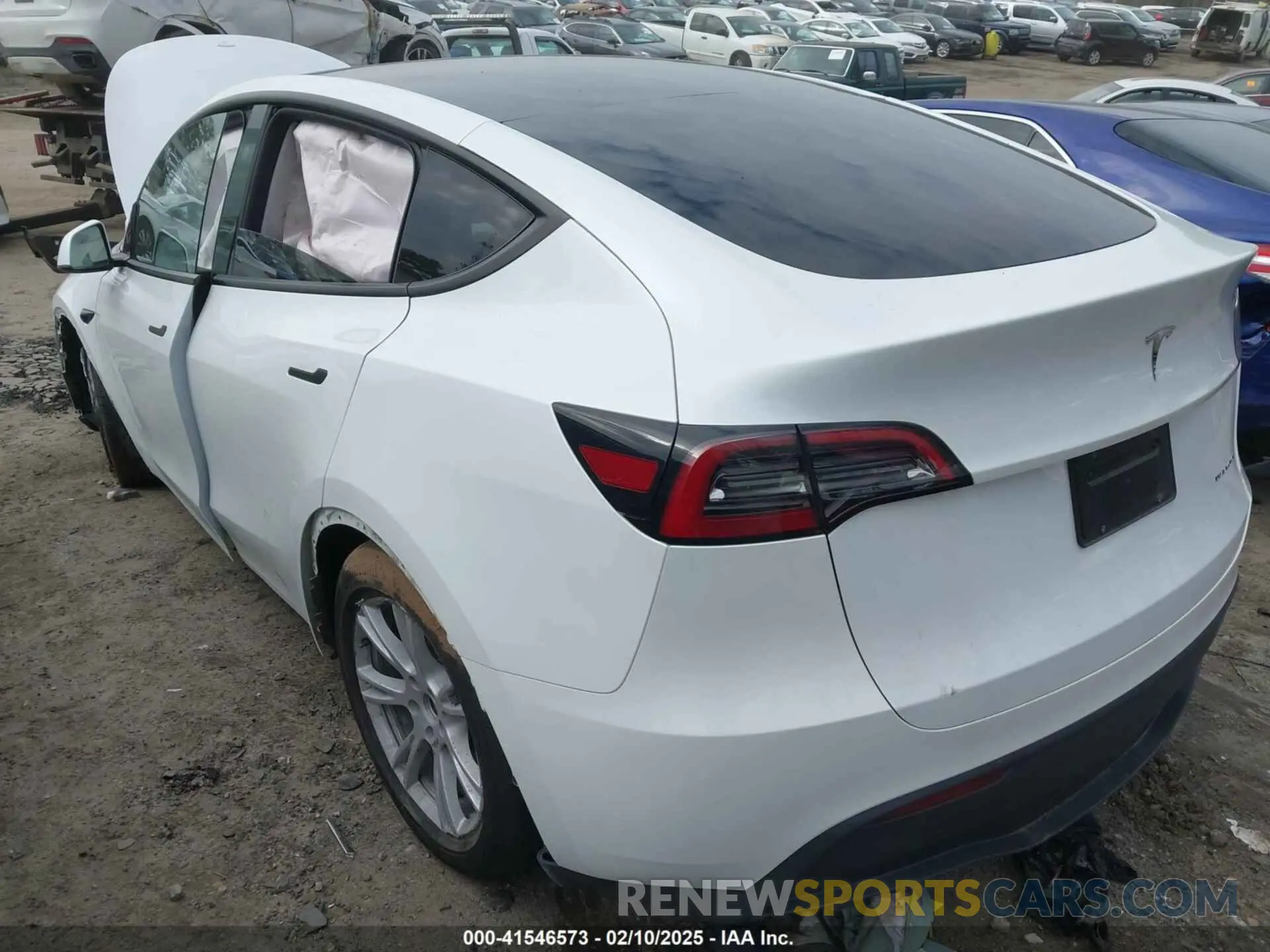 3 Photograph of a damaged car 7SAYGDEE2PA145398 TESLA MODEL Y 2023