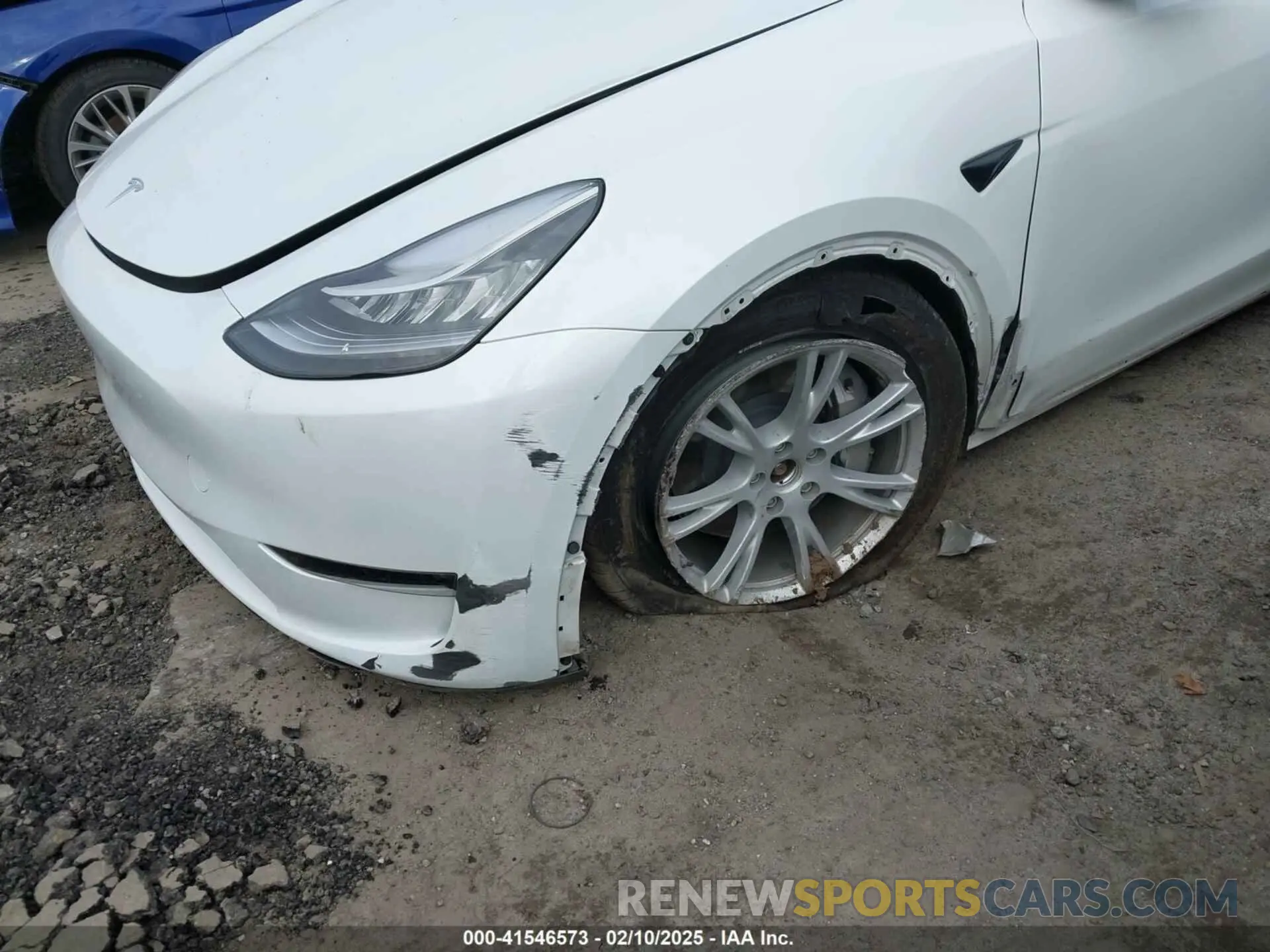 6 Photograph of a damaged car 7SAYGDEE2PA145398 TESLA MODEL Y 2023