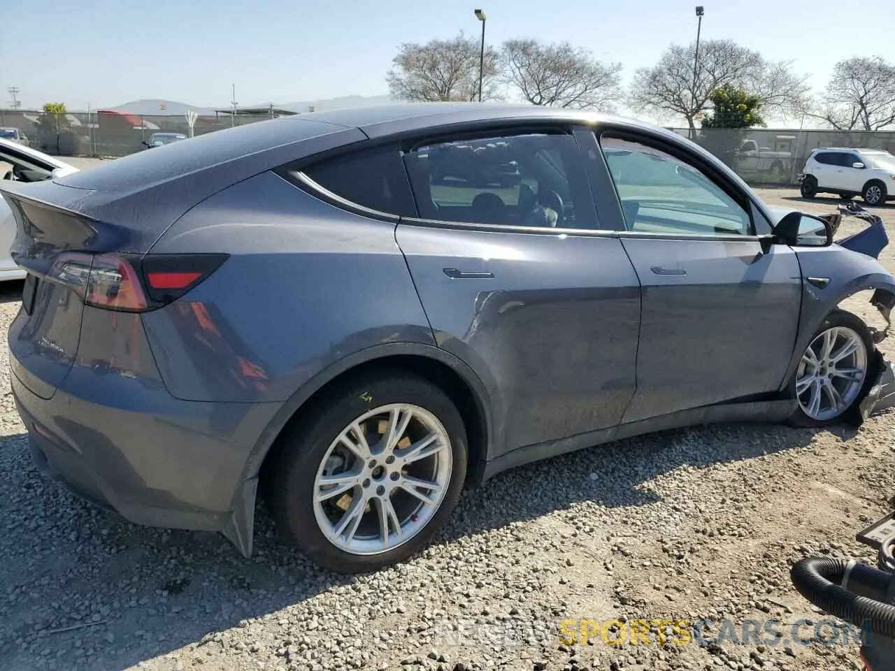 3 Фотография поврежденного автомобиля 7SAYGDEE2PA164405 TESLA MODEL Y 2023