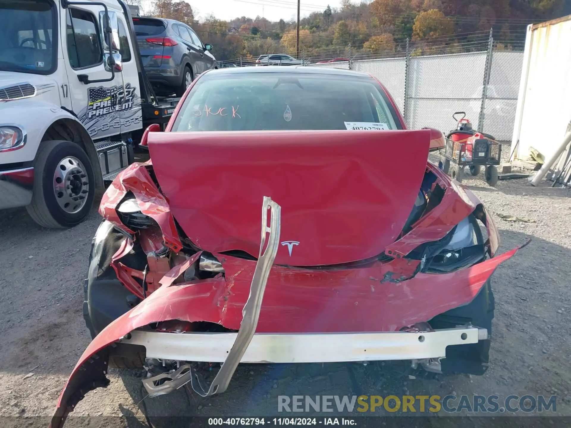 10 Photograph of a damaged car 7SAYGDEE2PA174108 TESLA MODEL Y 2023