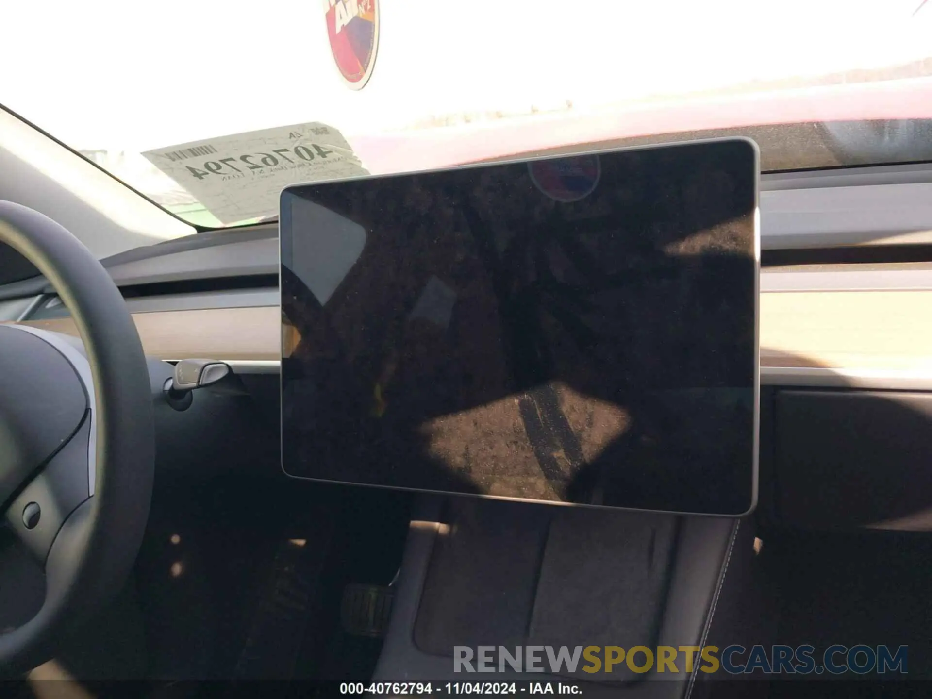 18 Photograph of a damaged car 7SAYGDEE2PA174108 TESLA MODEL Y 2023