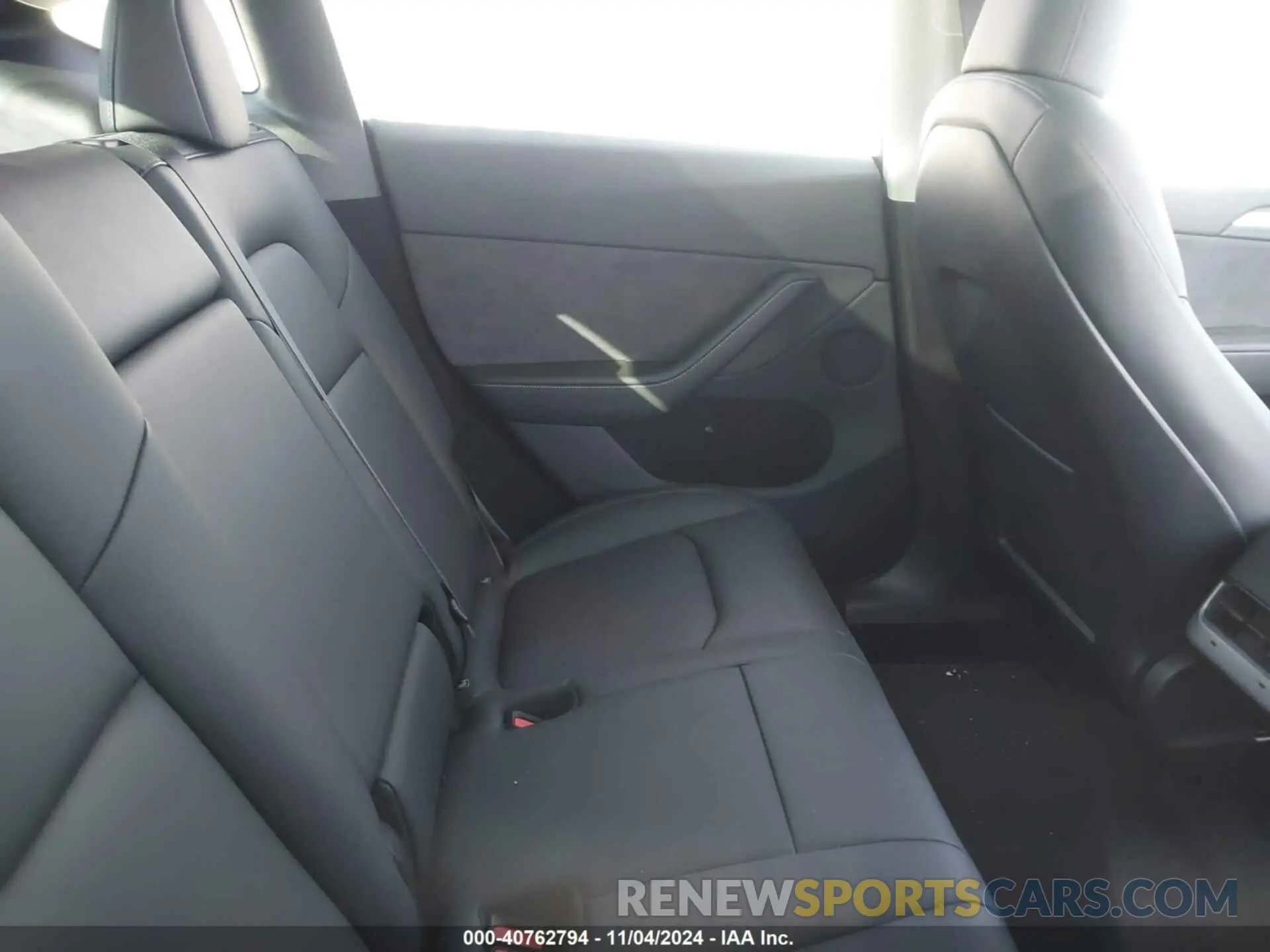 8 Photograph of a damaged car 7SAYGDEE2PA174108 TESLA MODEL Y 2023