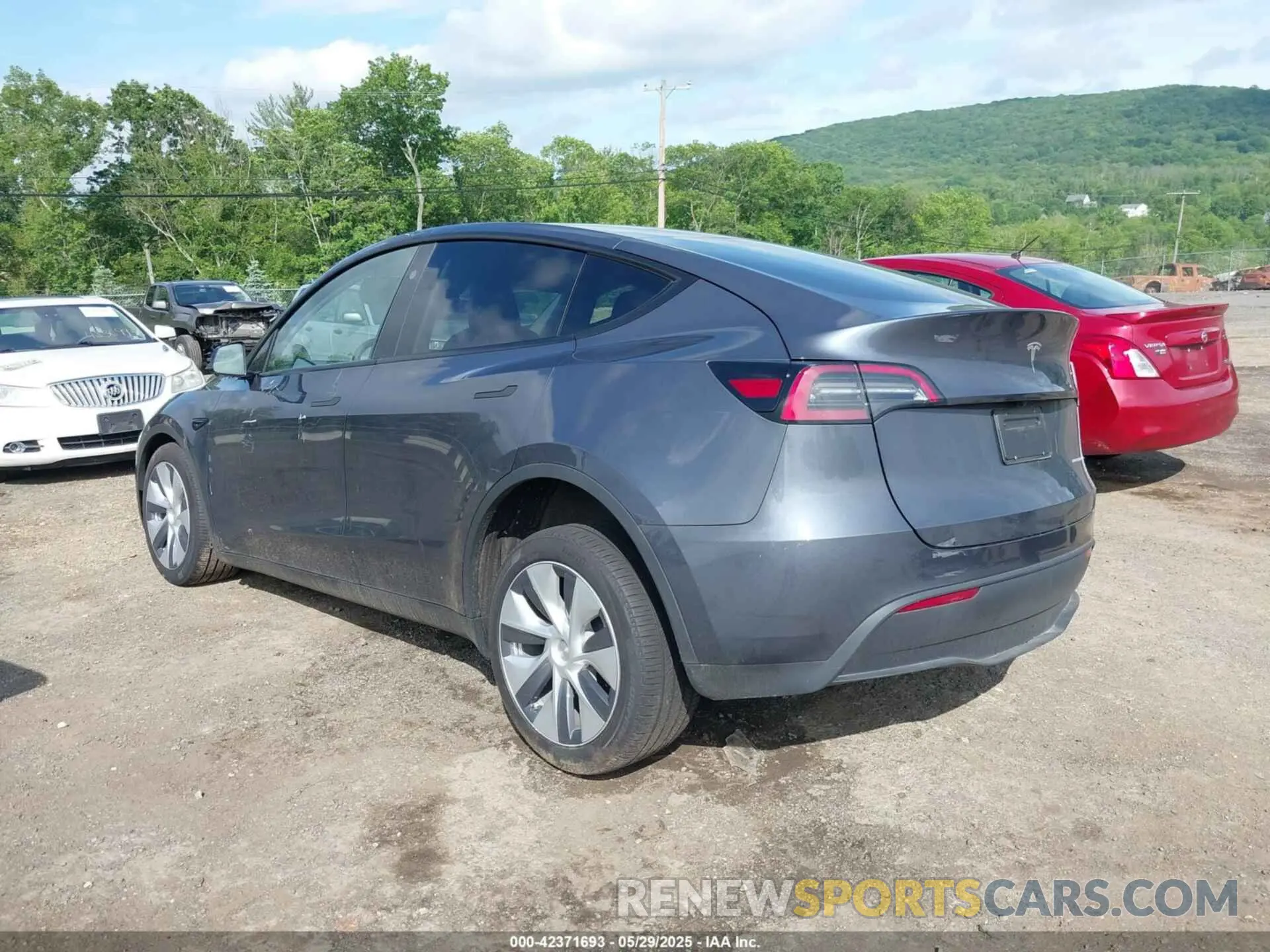 3 Фотография поврежденного автомобиля 7SAYGDEE2PA190227 TESLA MODEL Y 2023