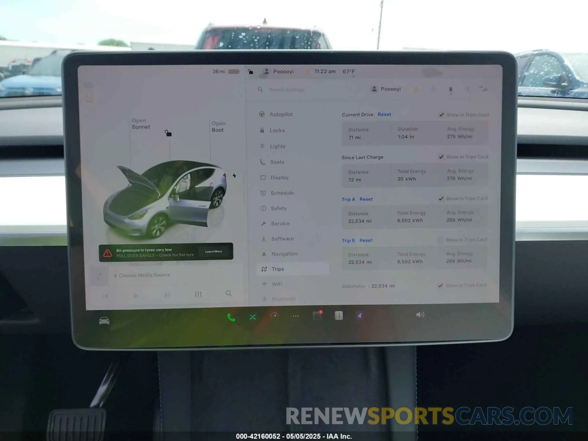 17 Photograph of a damaged car 7SAYGDEE2PA192205 TESLA MODEL Y 2023