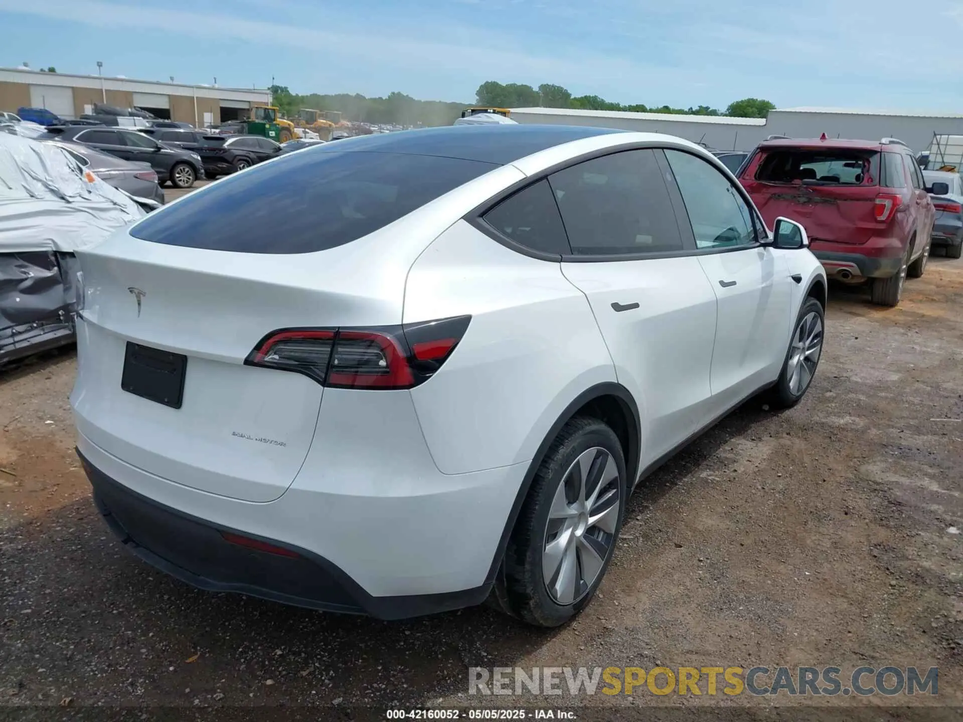 4 Photograph of a damaged car 7SAYGDEE2PA192205 TESLA MODEL Y 2023