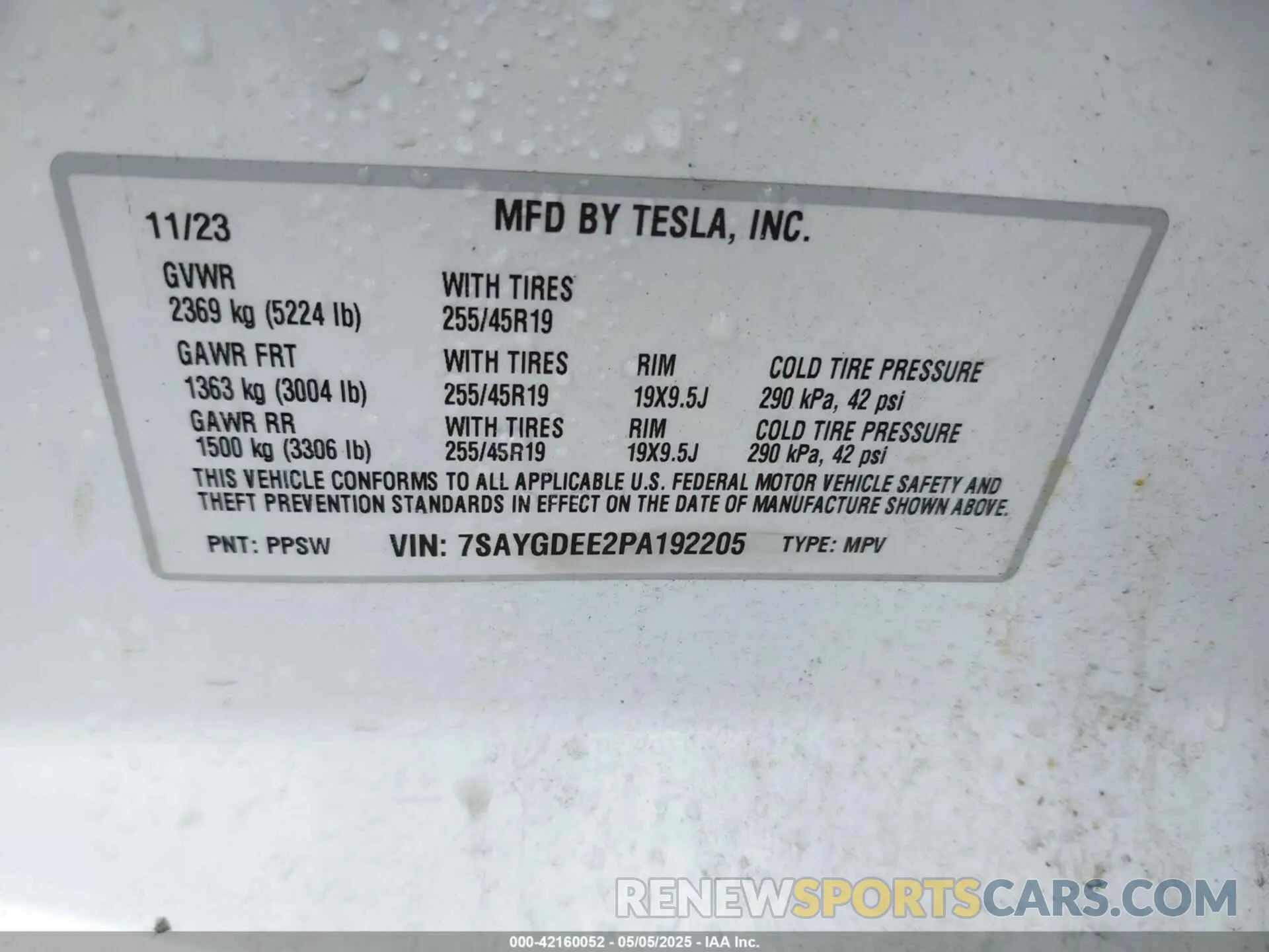 9 Photograph of a damaged car 7SAYGDEE2PA192205 TESLA MODEL Y 2023