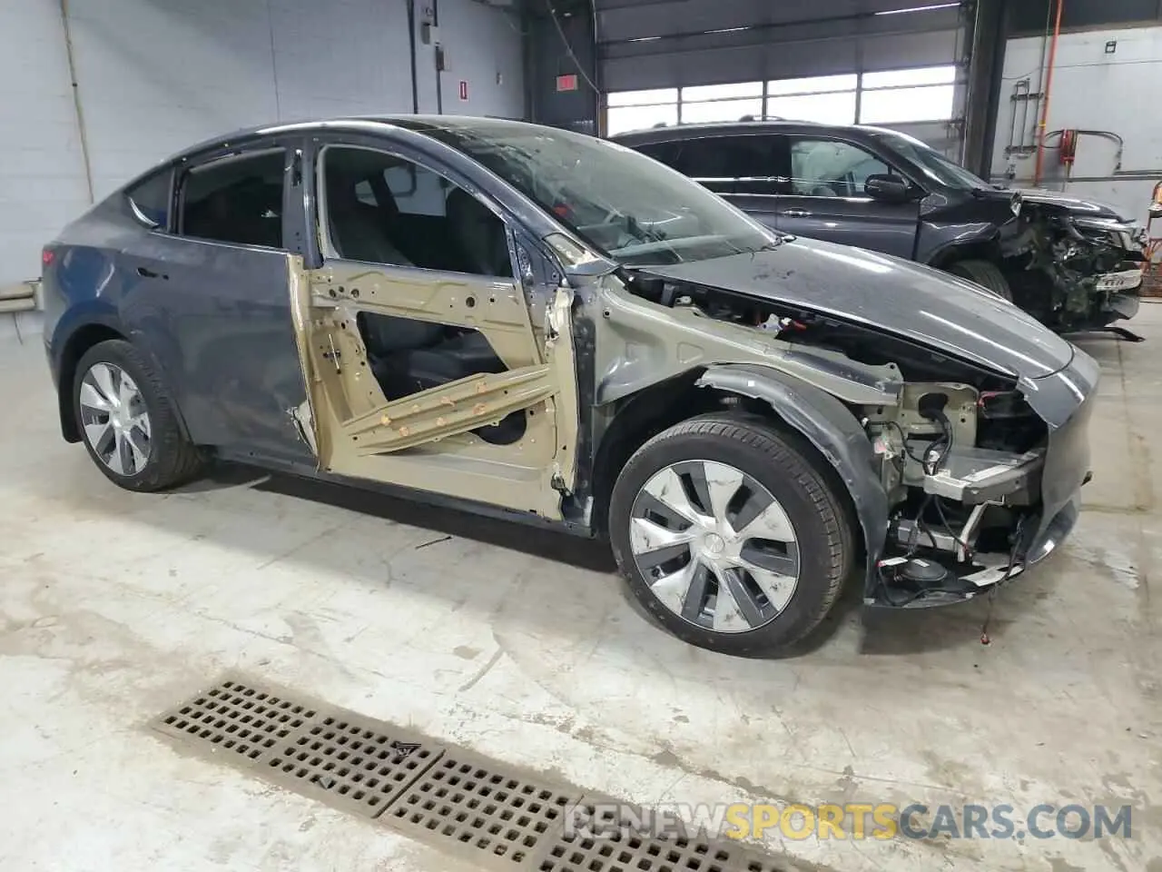 4 Фотография поврежденного автомобиля 7SAYGDEE2PA199512 TESLA MODEL Y 2023