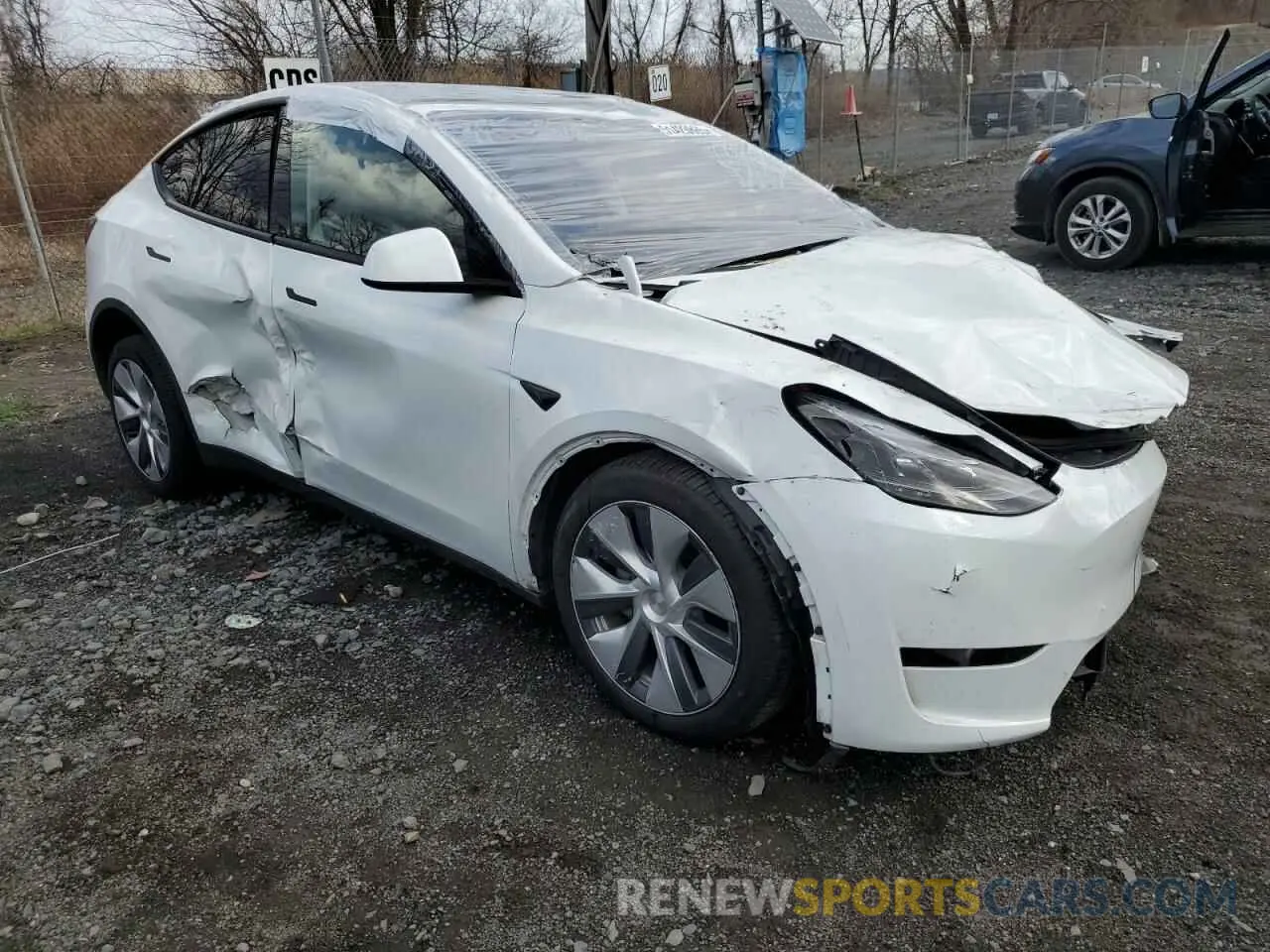 4 Photograph of a damaged car 7SAYGDEE2PA207351 TESLA MODEL Y 2023