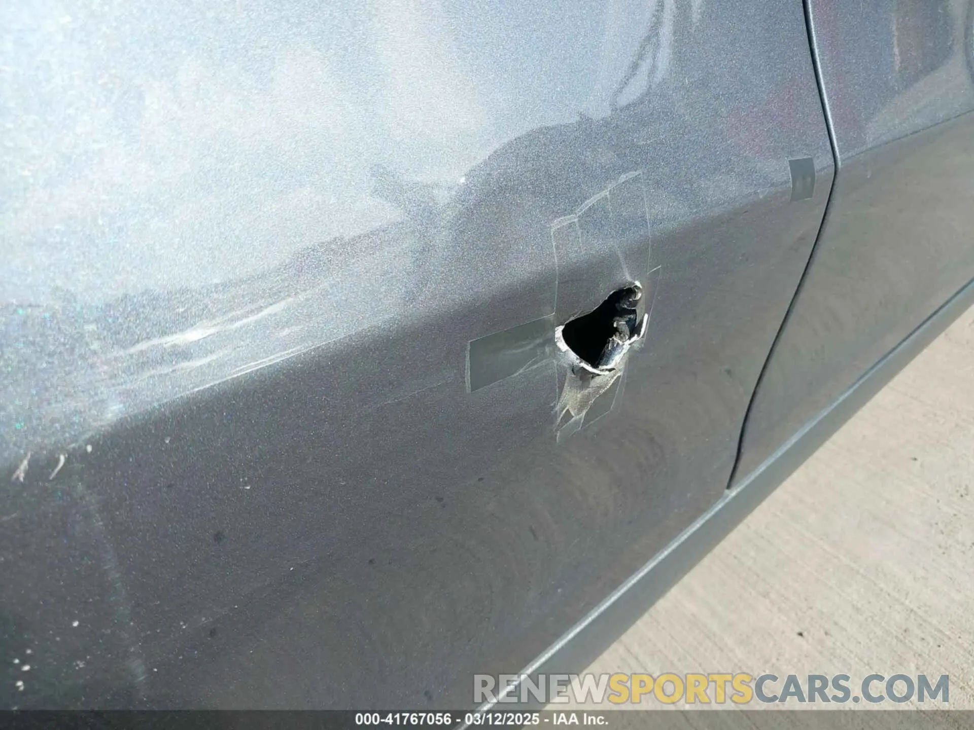 21 Photograph of a damaged car 7SAYGDEE2PF609969 TESLA MODEL Y 2023