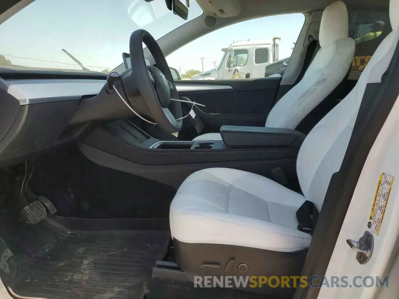 7 Фотография поврежденного автомобиля 7SAYGDEE2PF624603 TESLA MODEL Y 2023