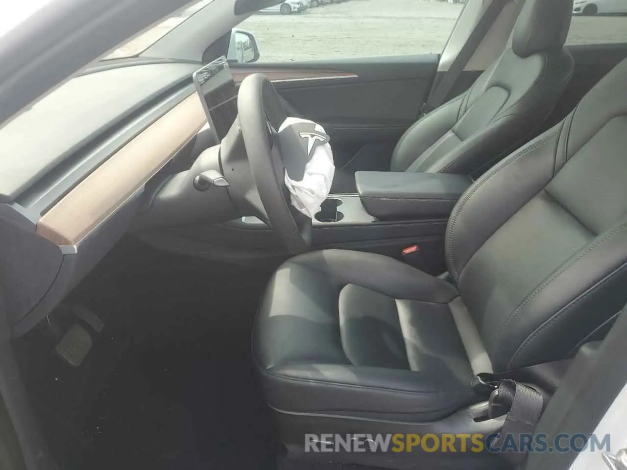 7 Photograph of a damaged car 7SAYGDEE2PF675745 TESLA MODEL Y 2023