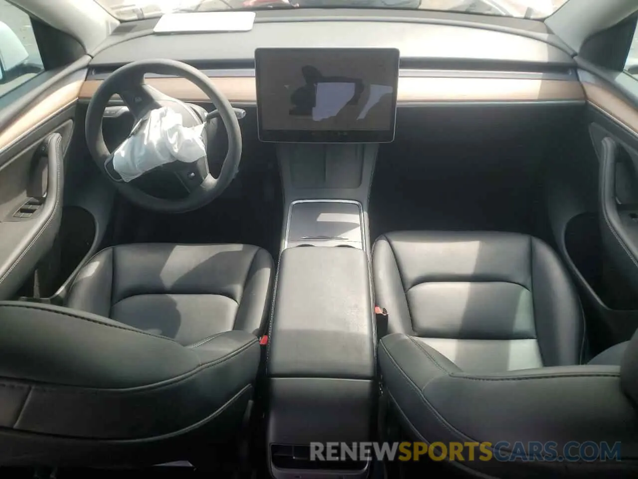 8 Photograph of a damaged car 7SAYGDEE2PF675745 TESLA MODEL Y 2023