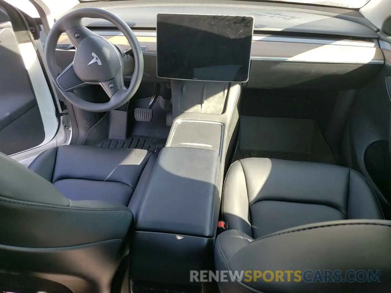 8 Photograph of a damaged car 7SAYGDEE2PF703494 TESLA MODEL Y 2023