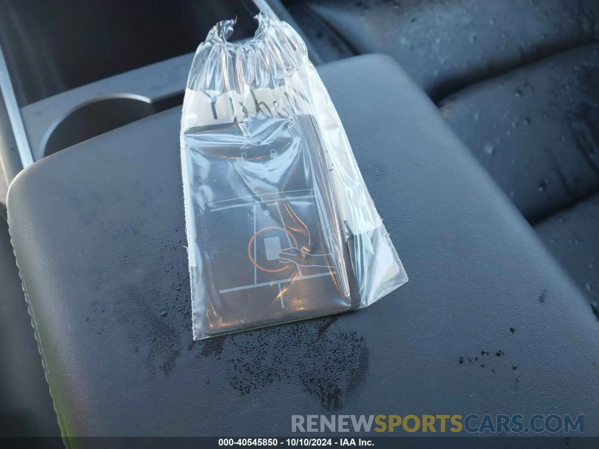 11 Photograph of a damaged car 7SAYGDEE2PF754638 TESLA MODEL Y 2023