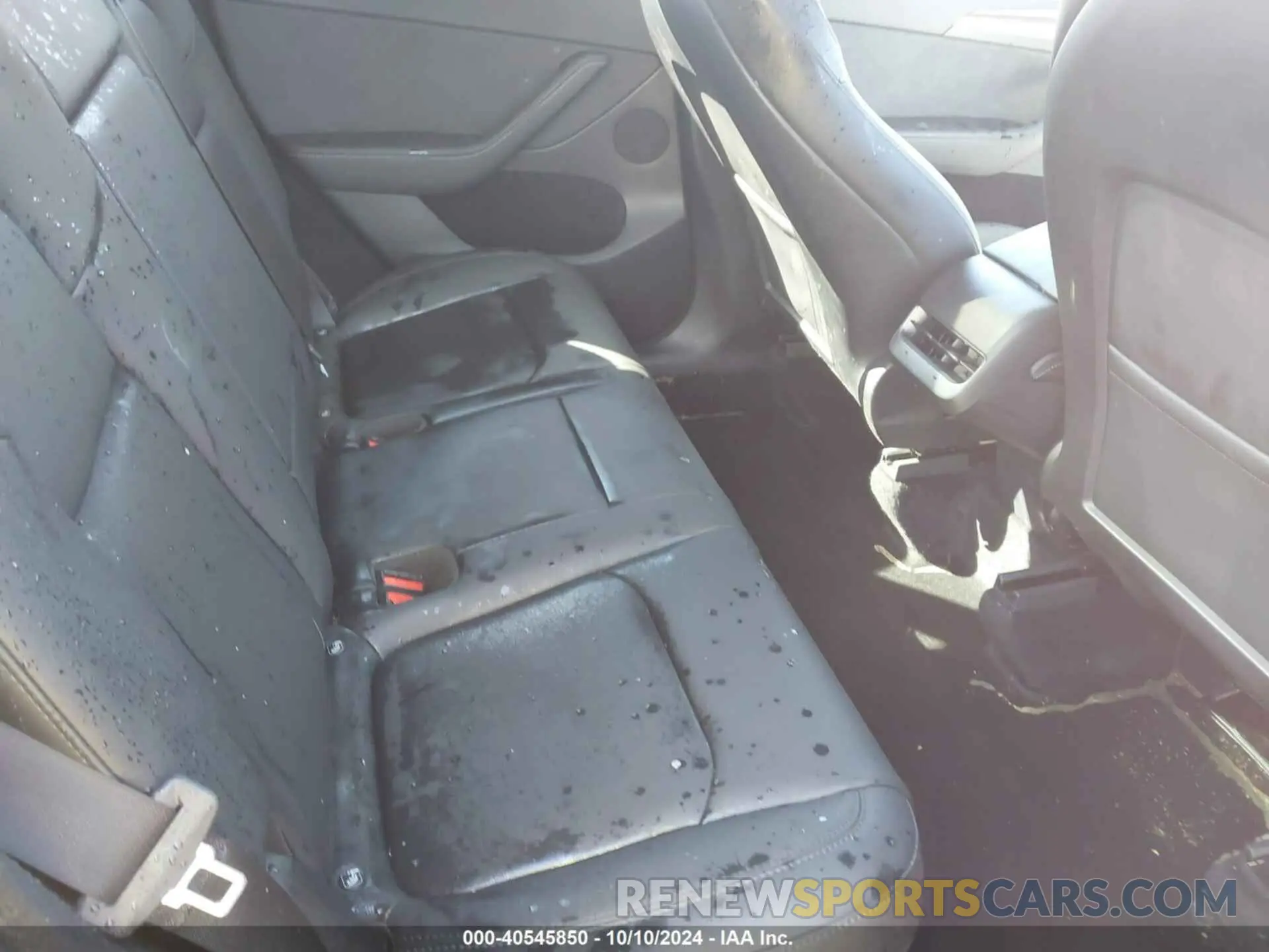 8 Photograph of a damaged car 7SAYGDEE2PF754638 TESLA MODEL Y 2023