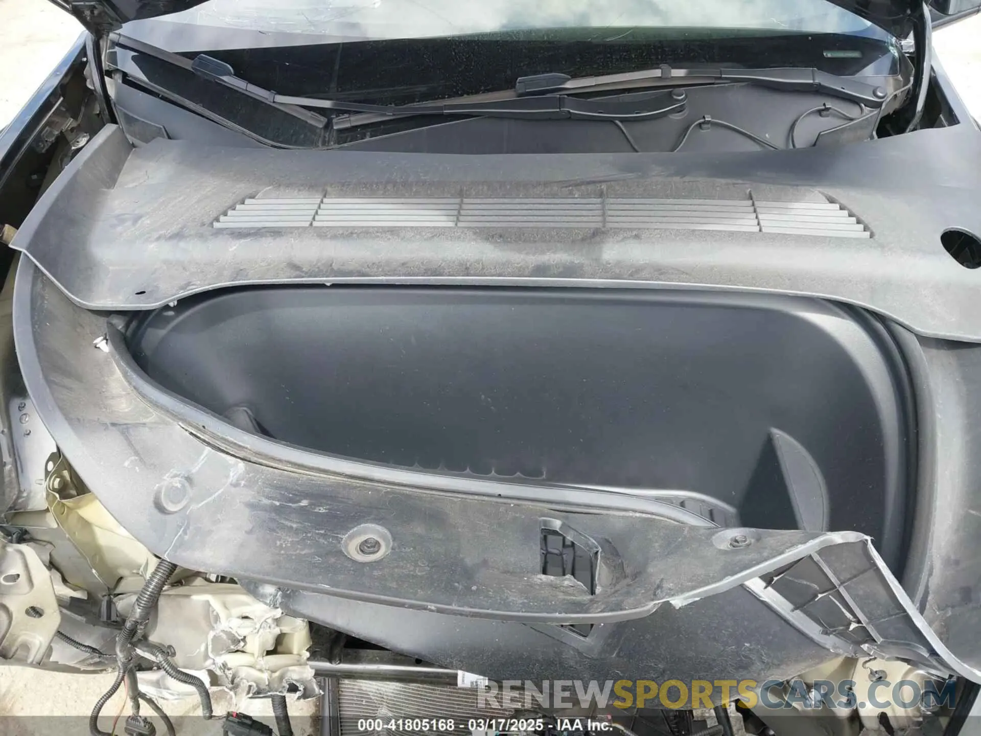 10 Photograph of a damaged car 7SAYGDEE2PF863200 TESLA MODEL Y 2023