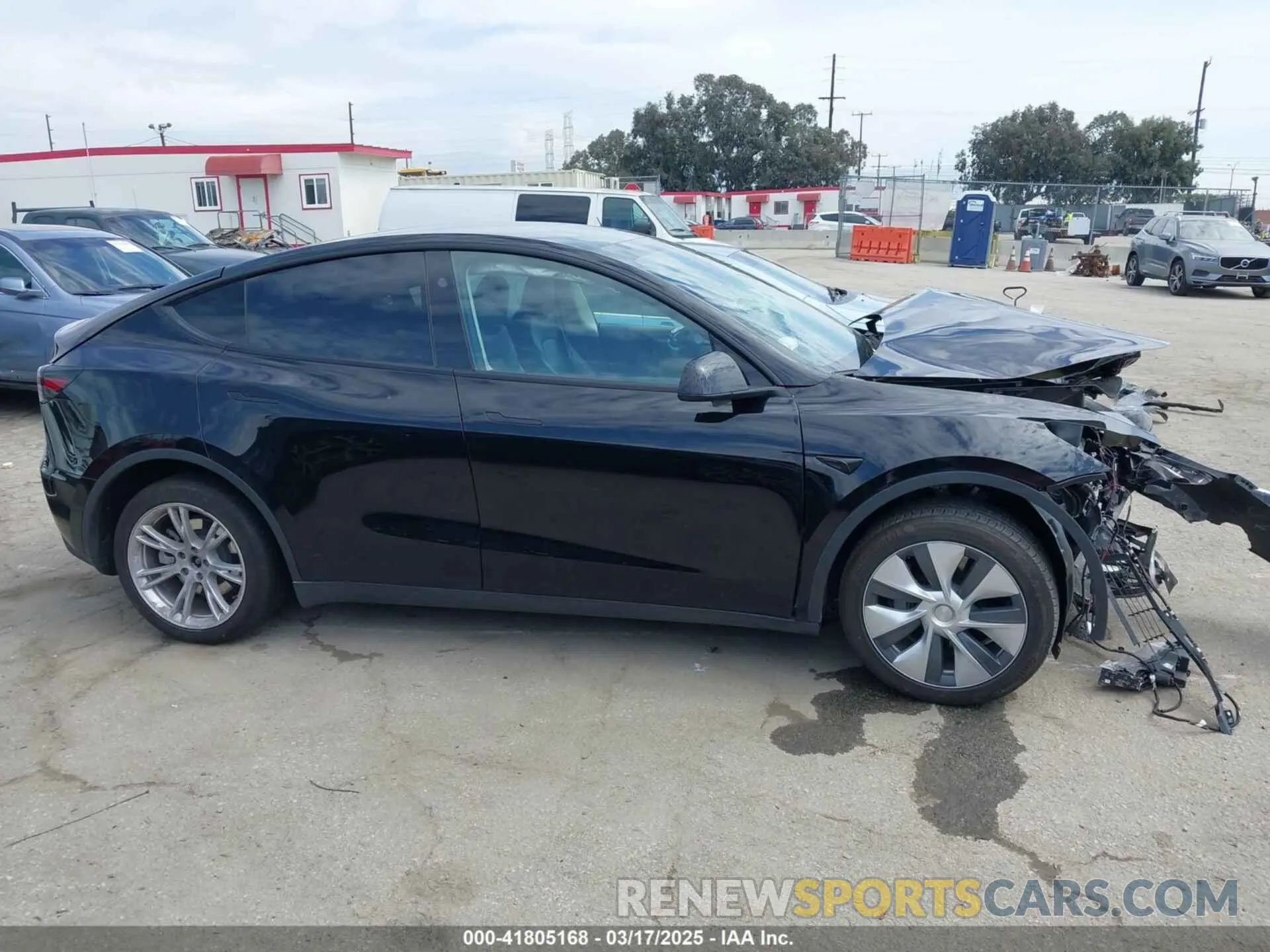 14 Photograph of a damaged car 7SAYGDEE2PF863200 TESLA MODEL Y 2023