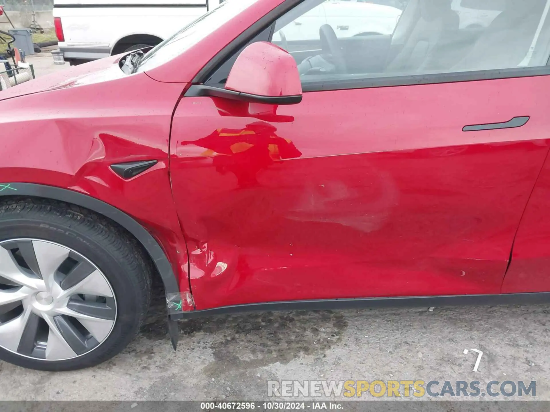 6 Photograph of a damaged car 7SAYGDEE2PF866212 TESLA MODEL Y 2023