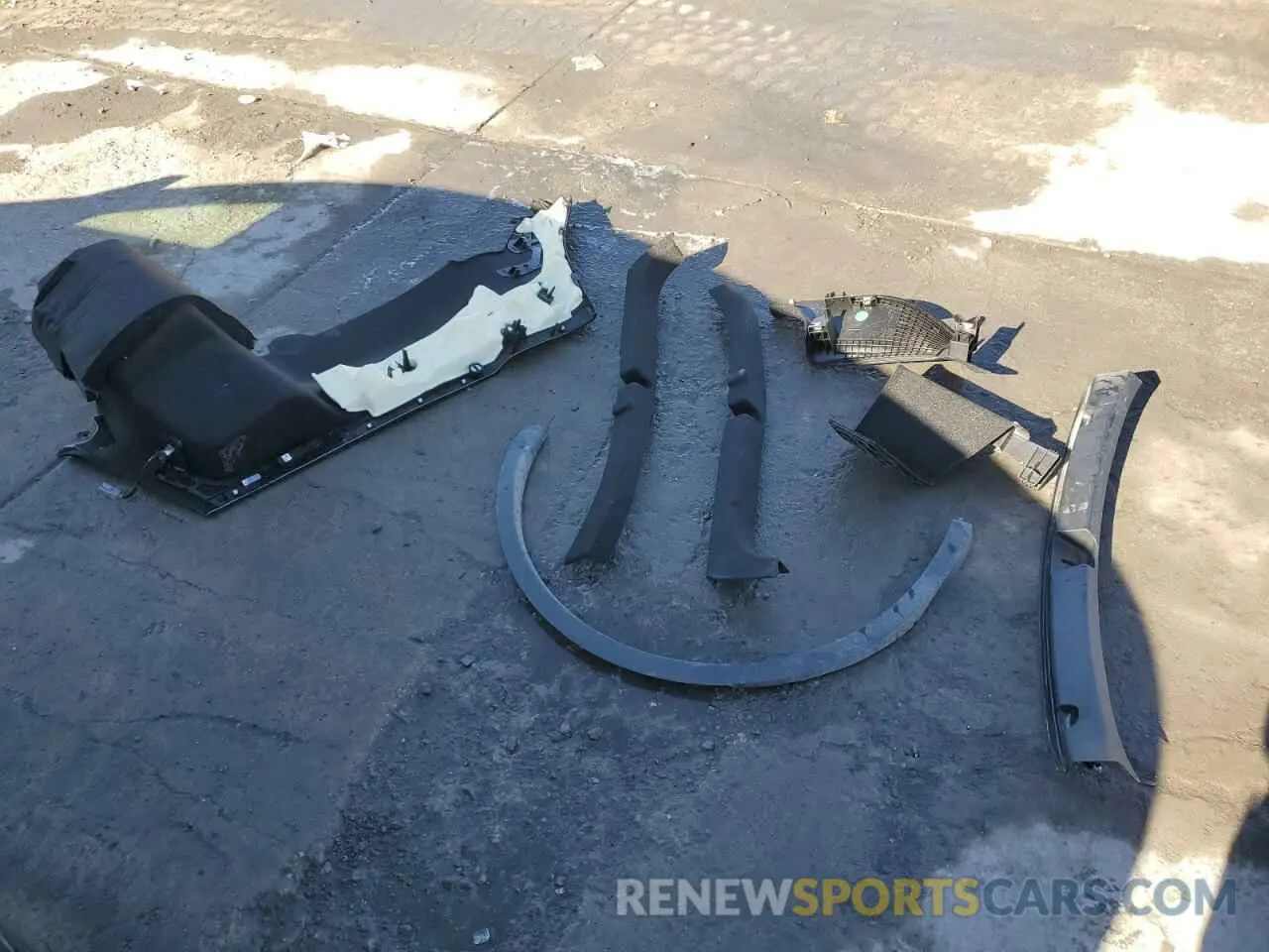 13 Фотография поврежденного автомобиля 7SAYGDEE2PF872902 TESLA MODEL Y 2023