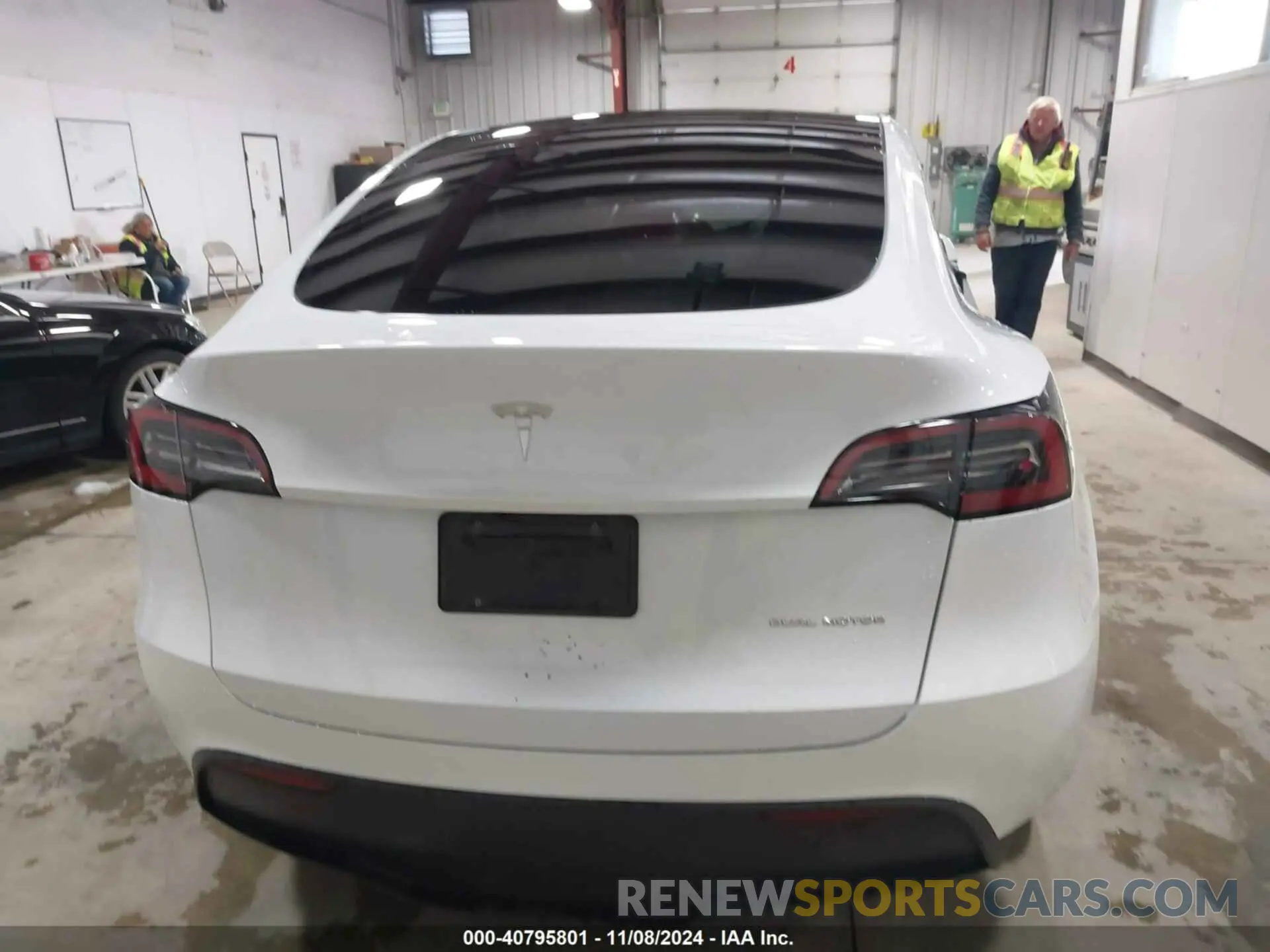 15 Фотография поврежденного автомобиля 7SAYGDEE2PF908183 TESLA MODEL Y 2023