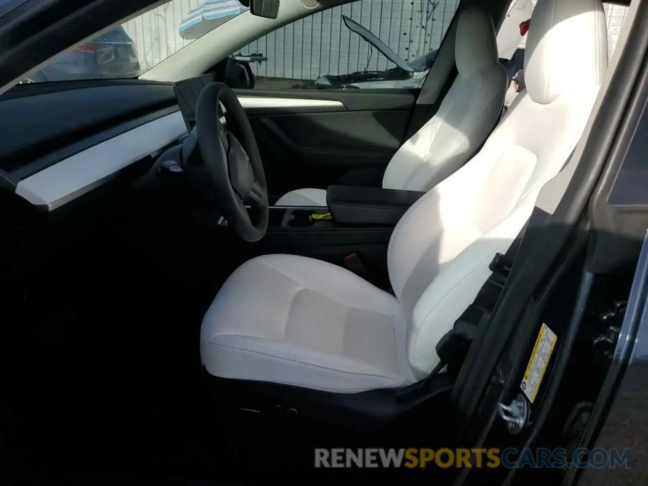 7 Photograph of a damaged car 7SAYGDEE2PF910726 TESLA MODEL Y 2023
