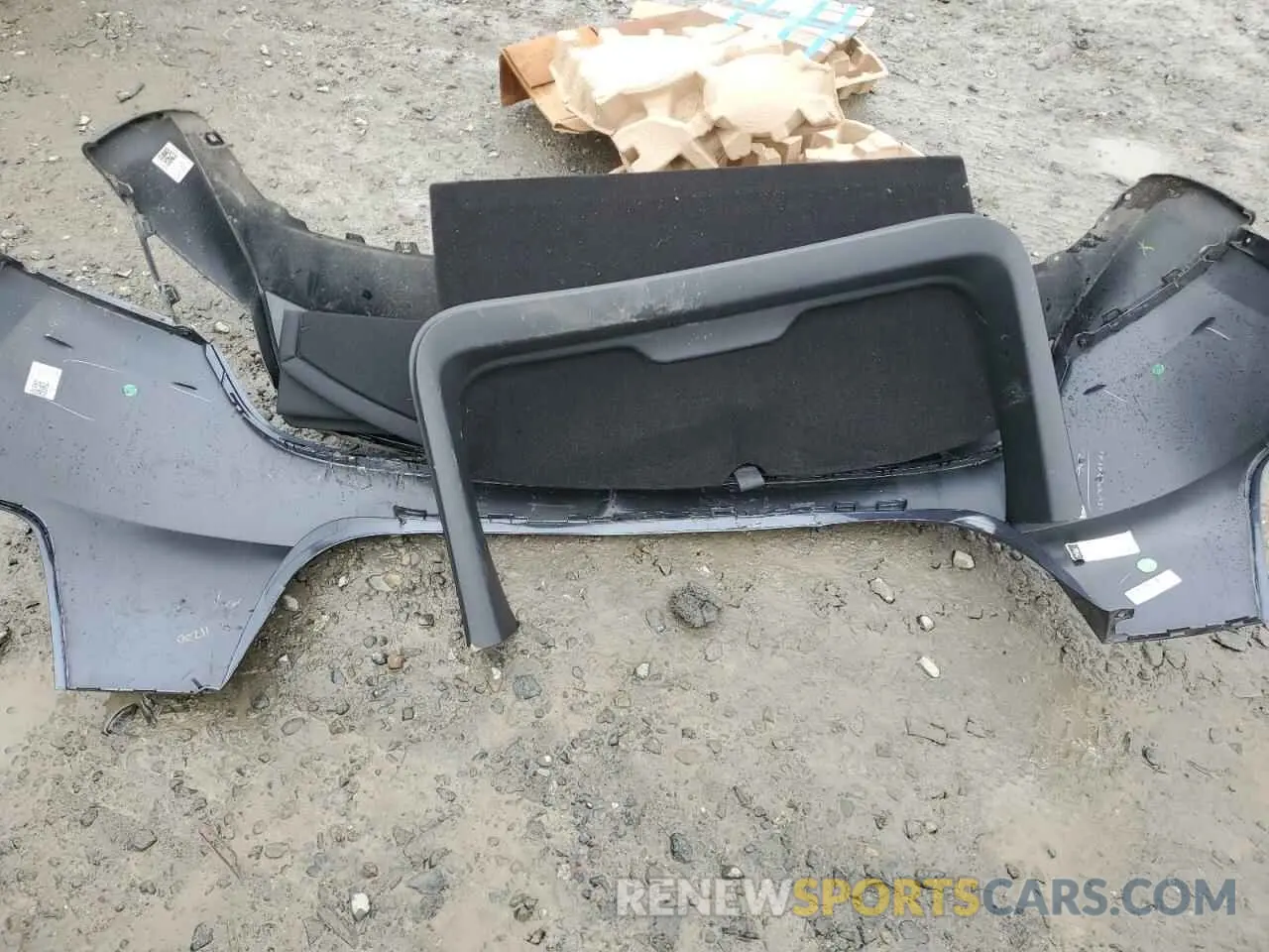 12 Photograph of a damaged car 7SAYGDEE2PF916252 TESLA MODEL Y 2023