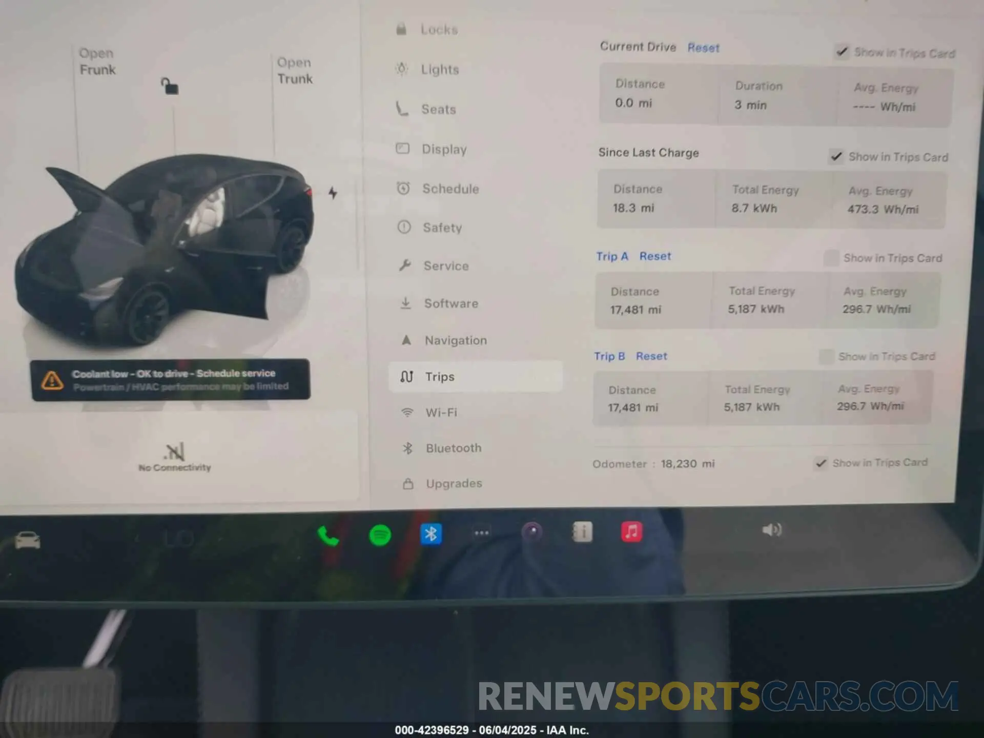 14 Photograph of a damaged car 7SAYGDEE3PA055497 TESLA MODEL Y 2023