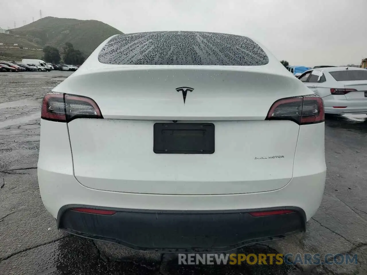 6 Photograph of a damaged car 7SAYGDEE3PA079914 TESLA MODEL Y 2023