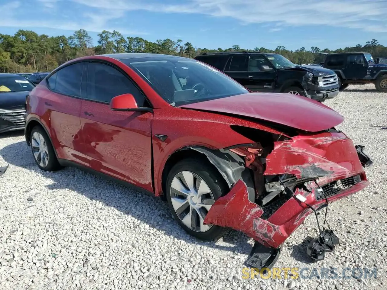 4 Photograph of a damaged car 7SAYGDEE3PA113561 TESLA MODEL Y 2023