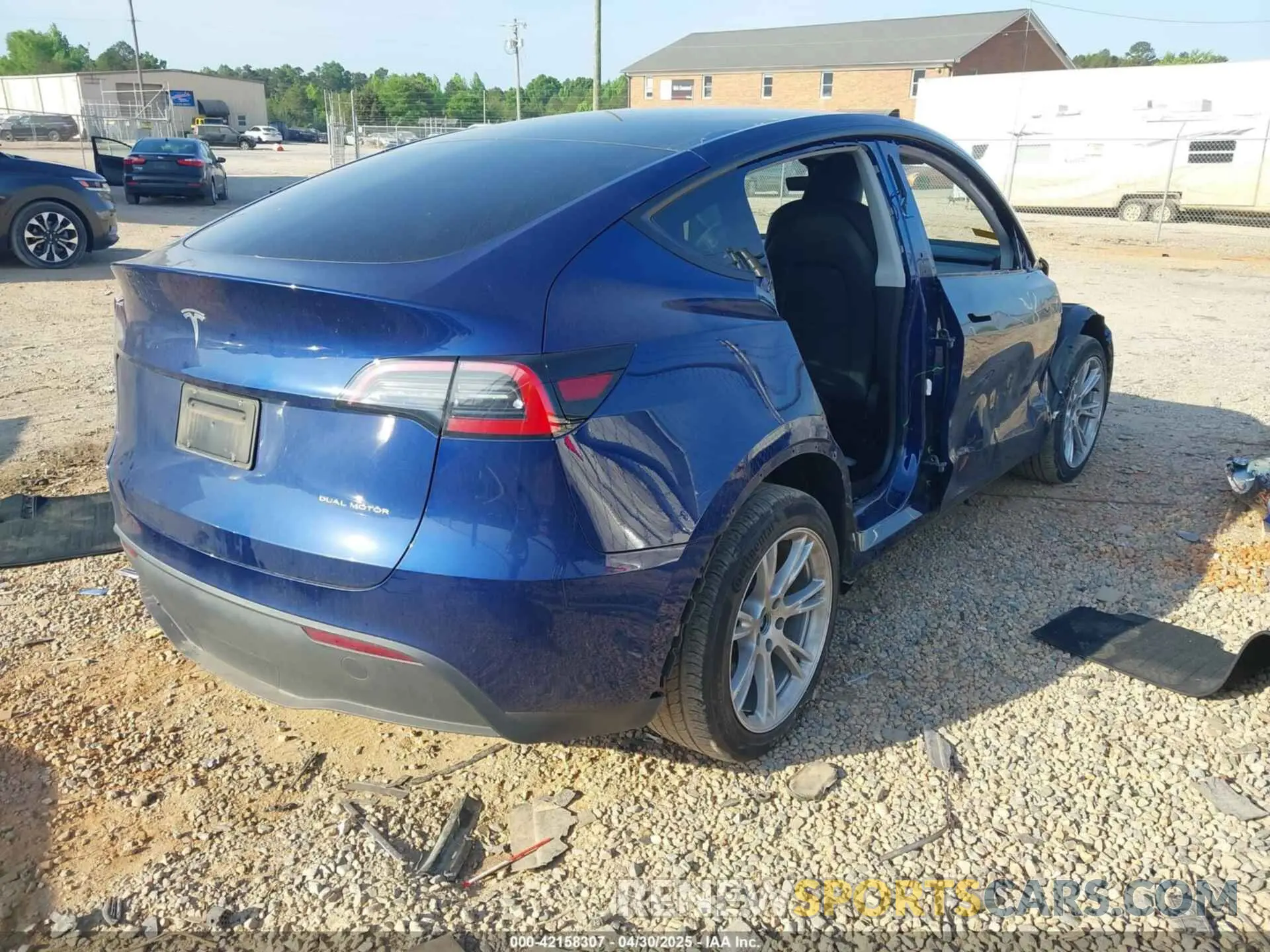 4 Фотография поврежденного автомобиля 7SAYGDEE3PA114256 TESLA MODEL Y 2023