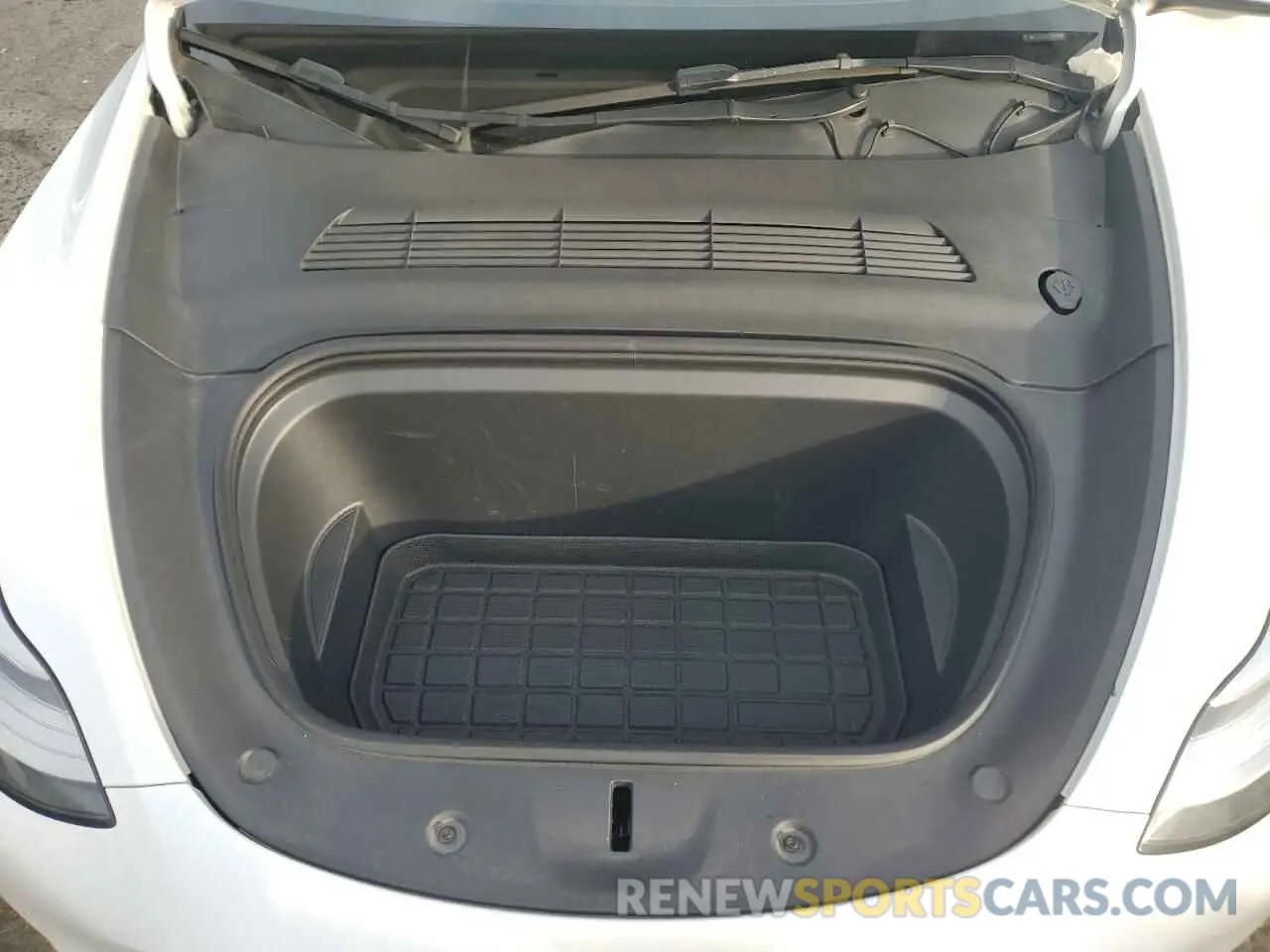 12 Photograph of a damaged car 7SAYGDEE3PA130988 TESLA MODEL Y 2023