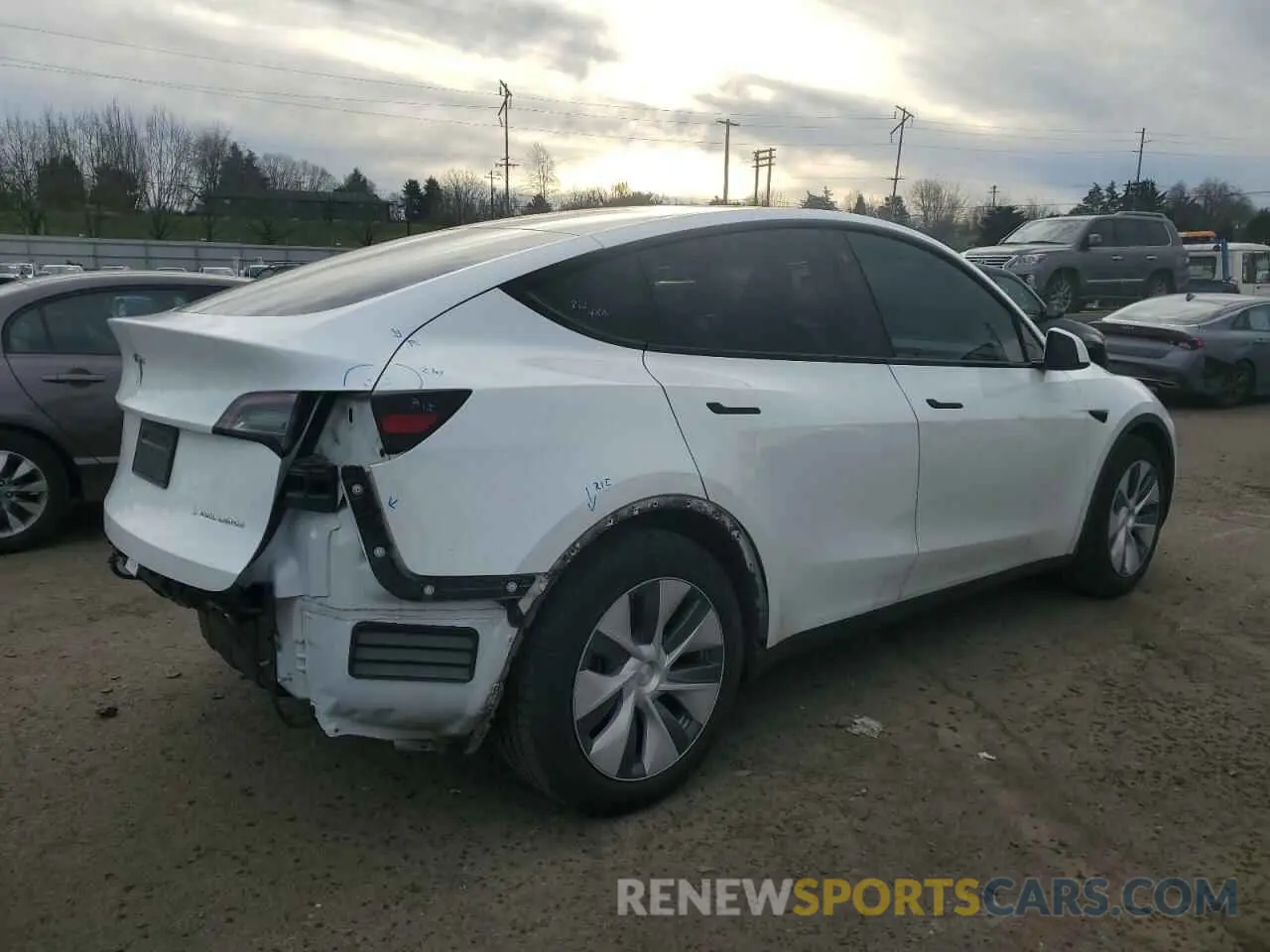 3 Photograph of a damaged car 7SAYGDEE3PA130988 TESLA MODEL Y 2023