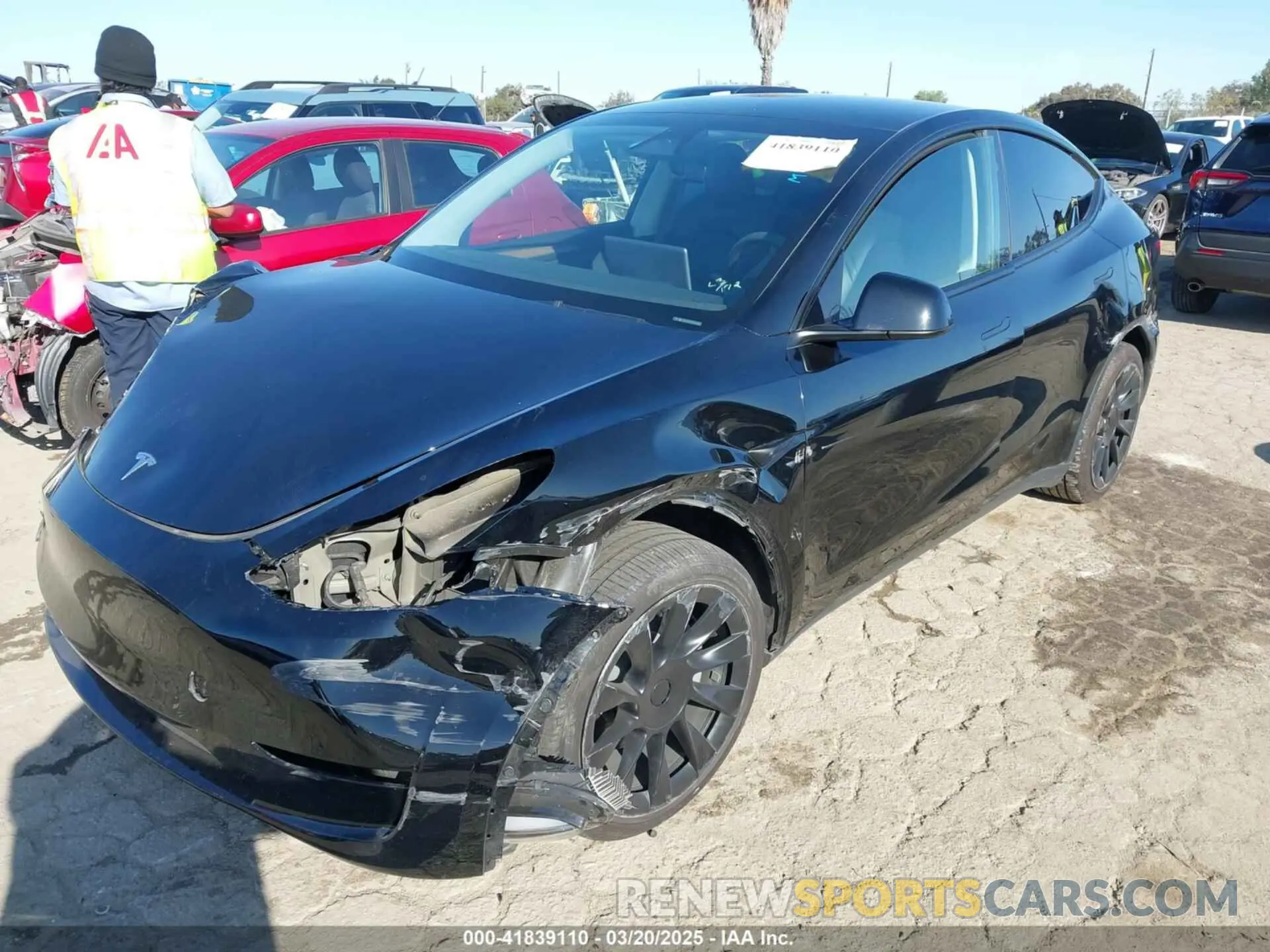 2 Фотография поврежденного автомобиля 7SAYGDEE3PA131056 TESLA MODEL Y 2023