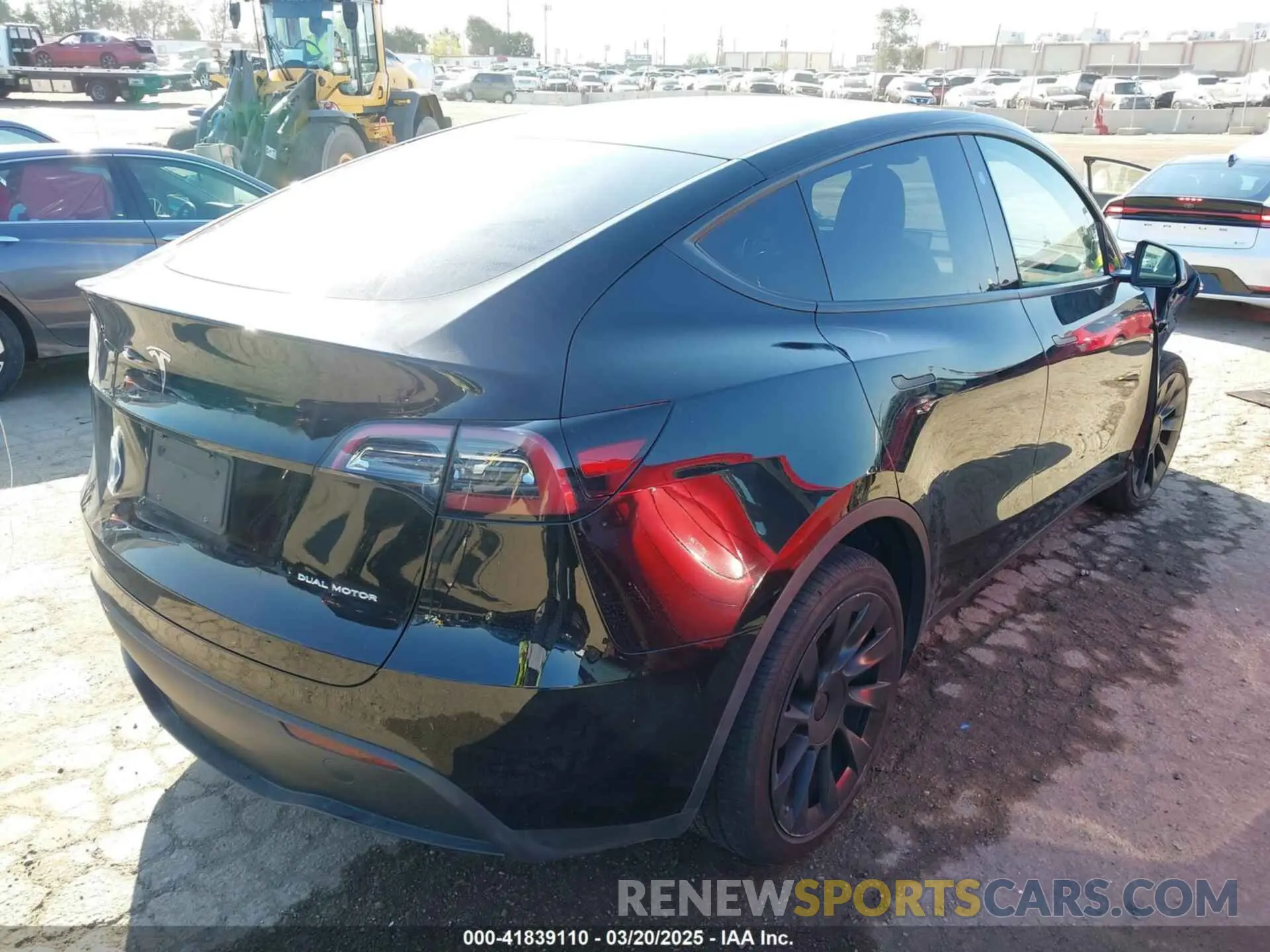 4 Фотография поврежденного автомобиля 7SAYGDEE3PA131056 TESLA MODEL Y 2023