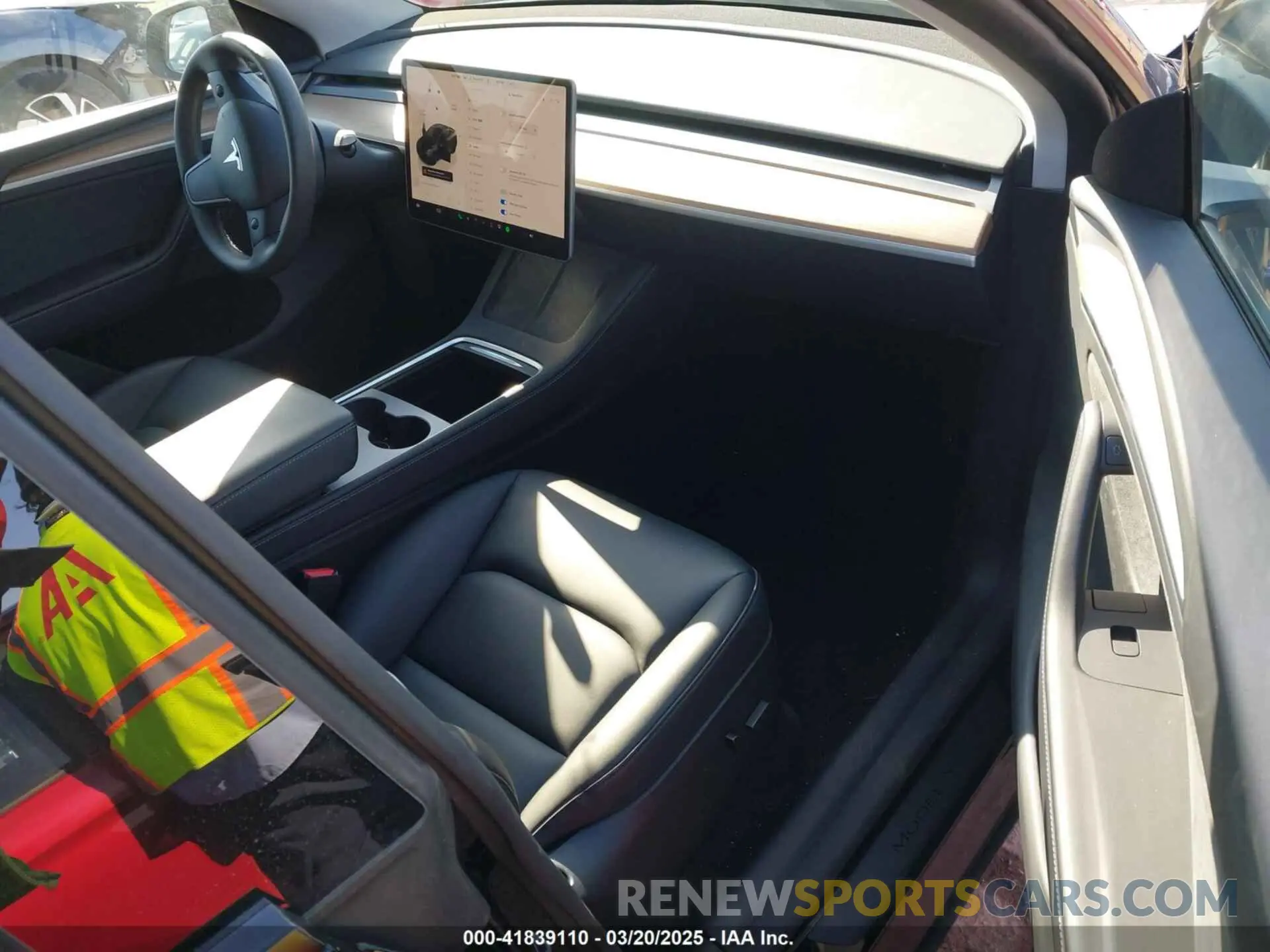 5 Фотография поврежденного автомобиля 7SAYGDEE3PA131056 TESLA MODEL Y 2023