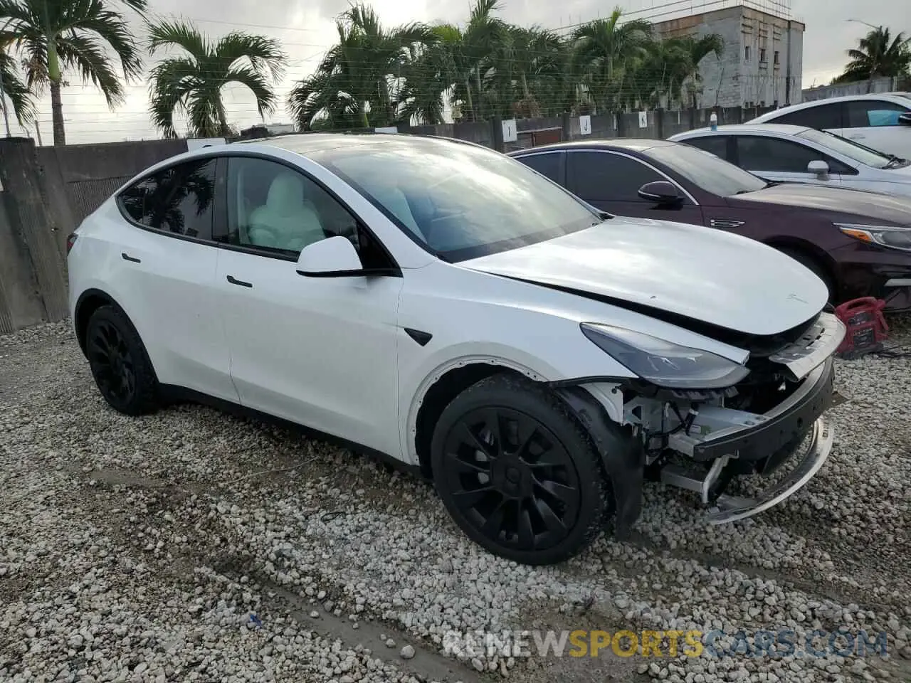 4 Фотография поврежденного автомобиля 7SAYGDEE3PA178314 TESLA MODEL Y 2023