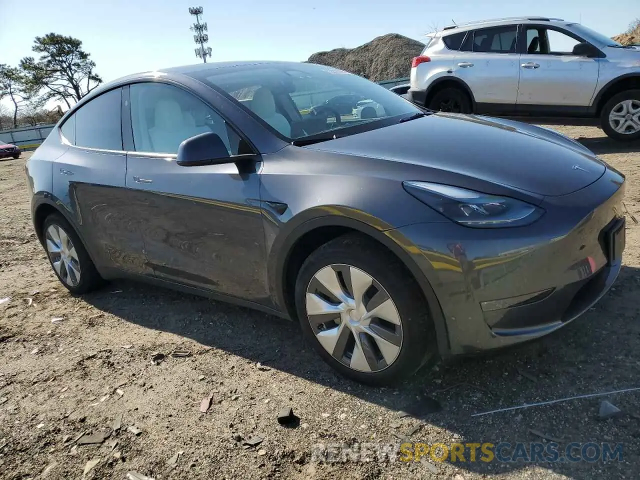 4 Photograph of a damaged car 7SAYGDEE3PA179429 TESLA MODEL Y 2023