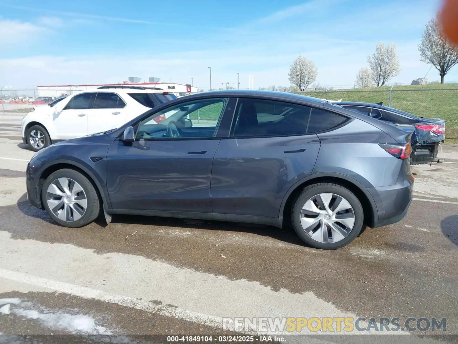 14 Фотография поврежденного автомобиля 7SAYGDEE3PA204992 TESLA MODEL Y 2023