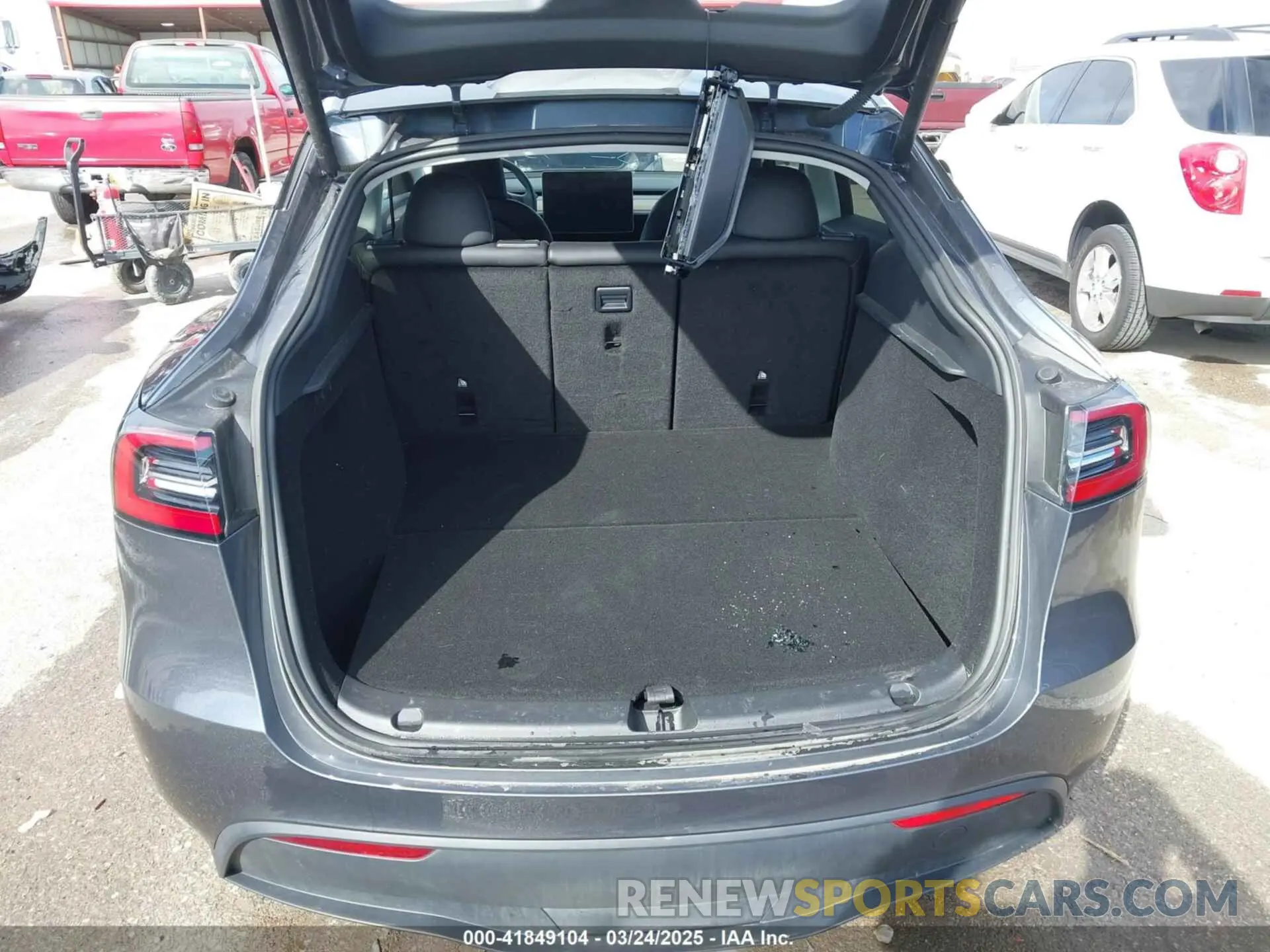 19 Фотография поврежденного автомобиля 7SAYGDEE3PA204992 TESLA MODEL Y 2023