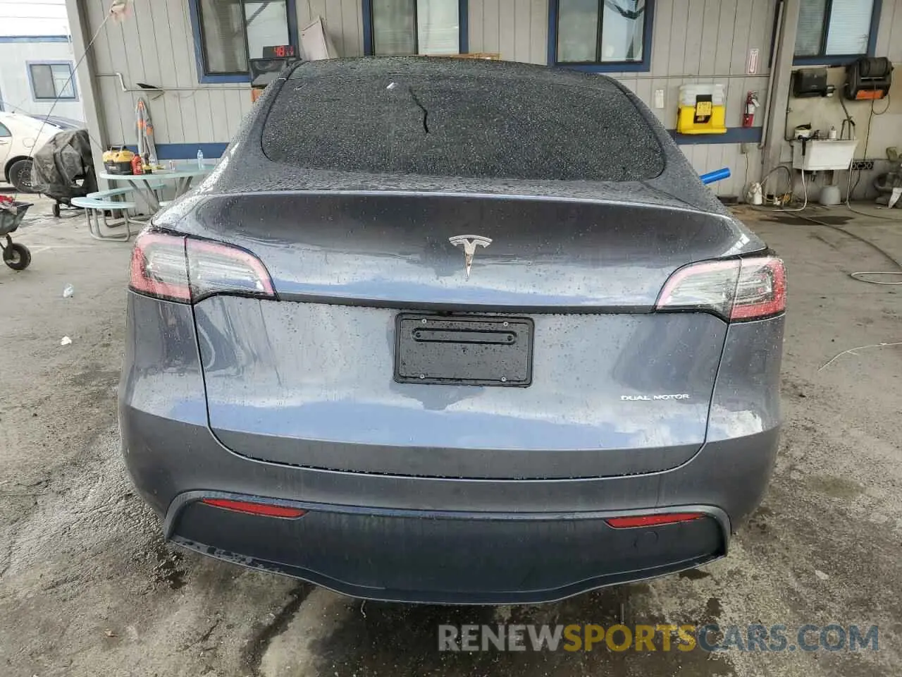 6 Photograph of a damaged car 7SAYGDEE3PA209352 TESLA MODEL Y 2023