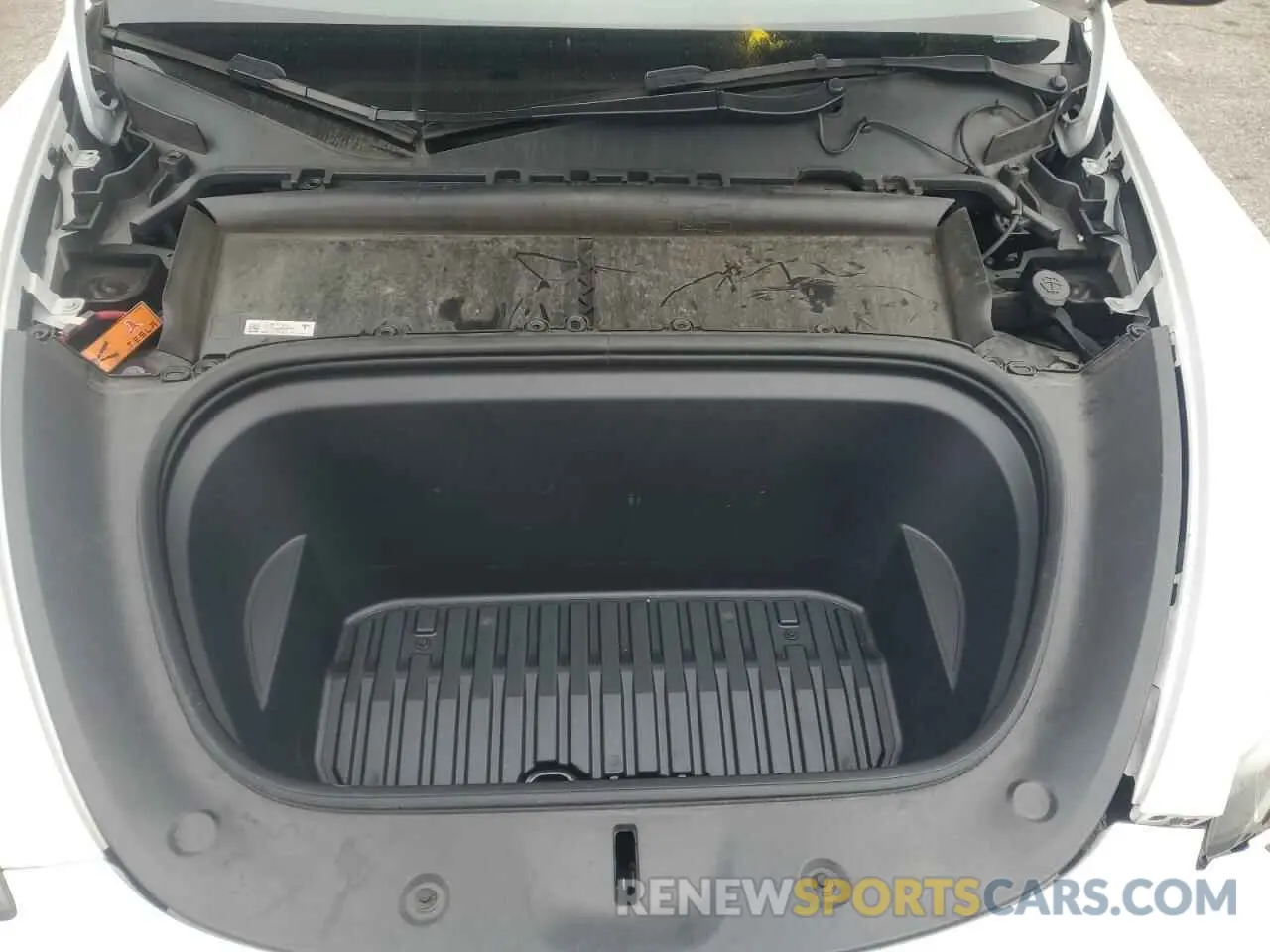 14 Photograph of a damaged car 7SAYGDEE3PF583883 TESLA MODEL Y 2023