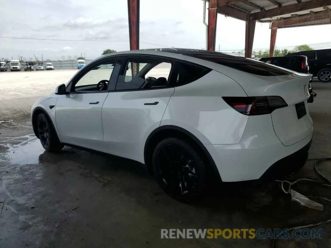 2 Photograph of a damaged car 7SAYGDEE3PF597797 TESLA MODEL Y 2023