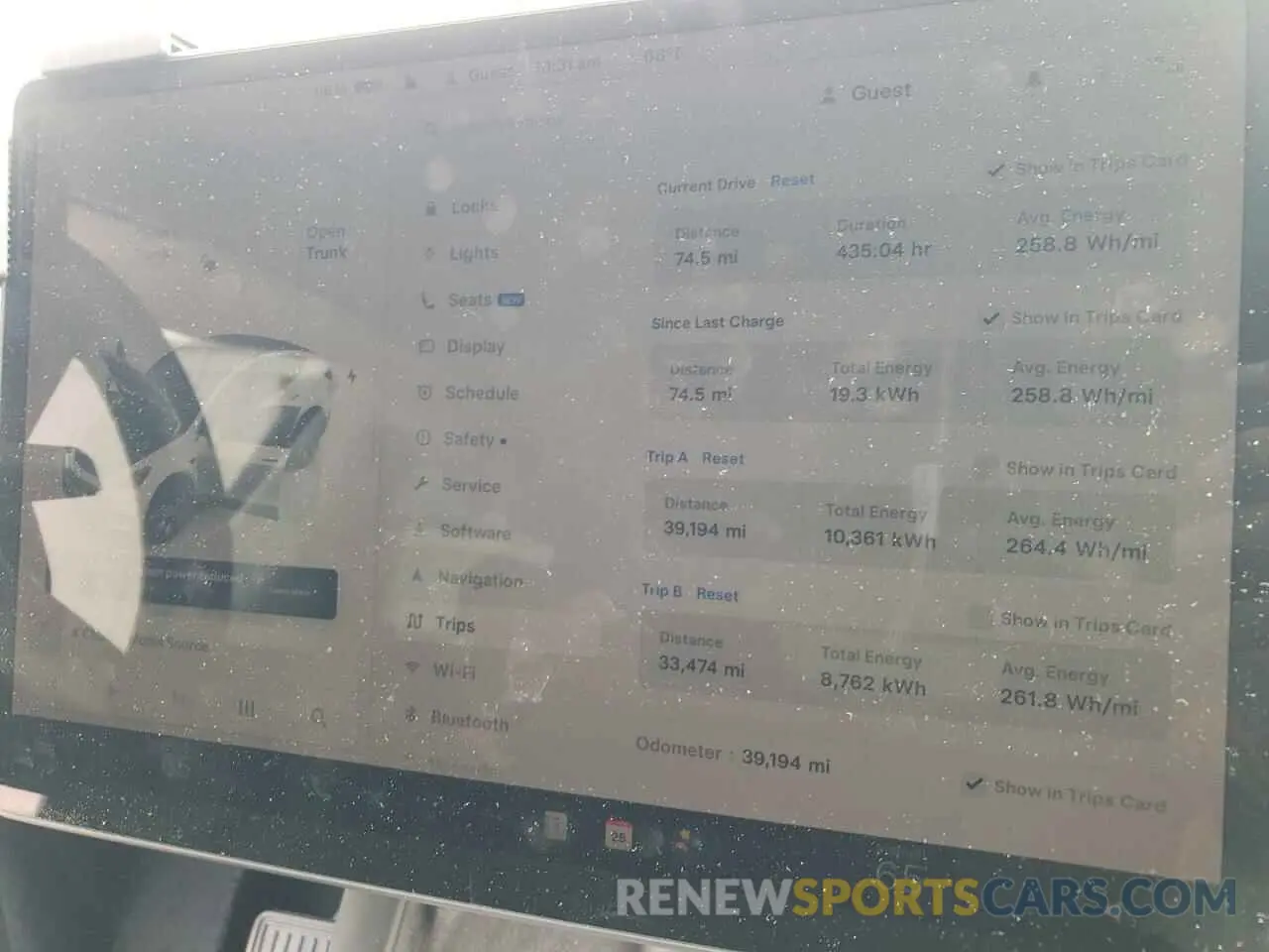 9 Photograph of a damaged car 7SAYGDEE3PF614078 TESLA MODEL Y 2023