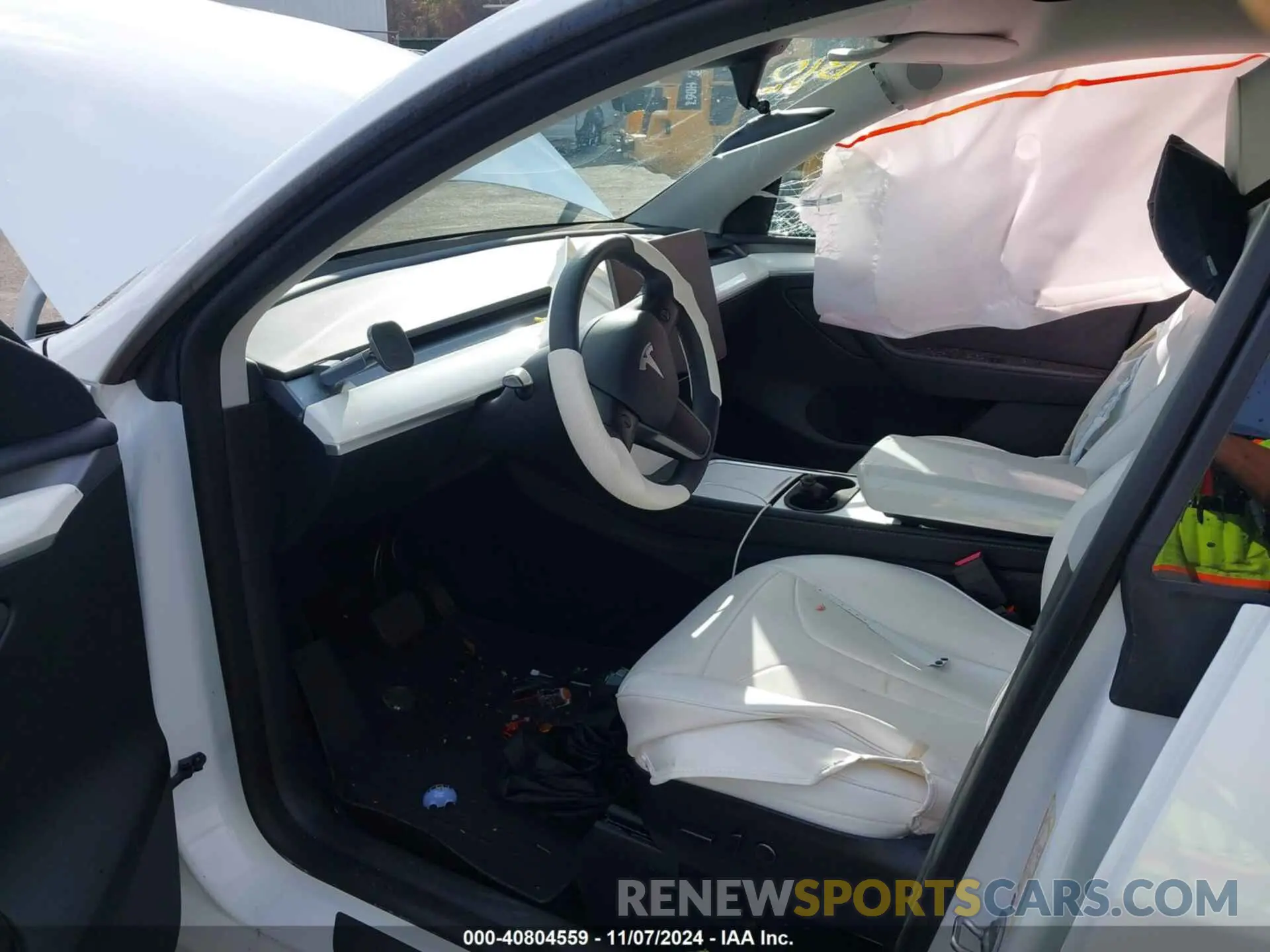 5 Photograph of a damaged car 7SAYGDEE3PF630734 TESLA MODEL Y 2023