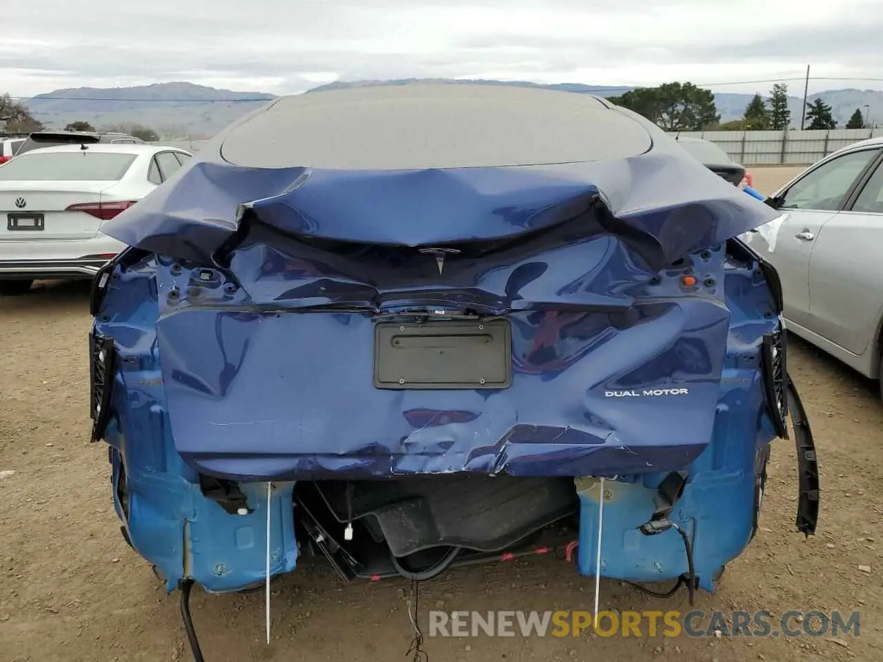 6 Фотография поврежденного автомобиля 7SAYGDEE3PF667539 TESLA MODEL Y 2023