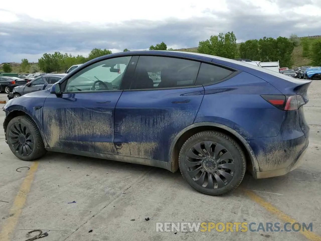 2 Photograph of a damaged car 7SAYGDEE3PF710356 TESLA MODEL Y 2023