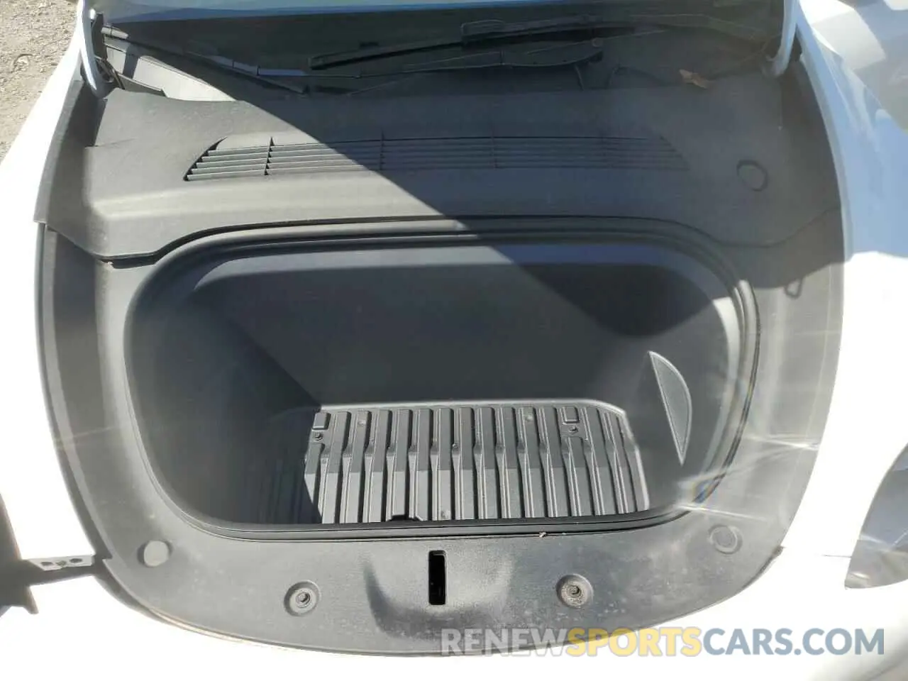 11 Photograph of a damaged car 7SAYGDEE3PF751019 TESLA MODEL Y 2023