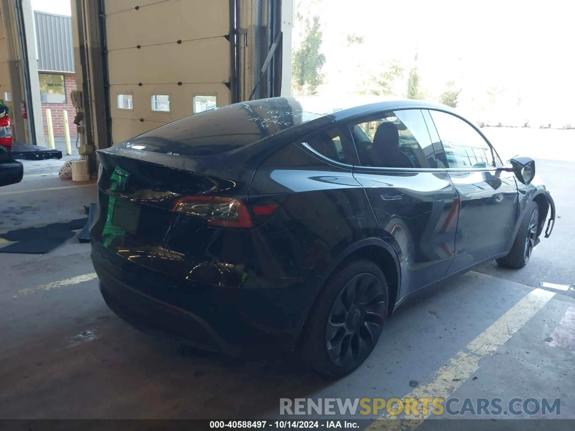 4 Фотография поврежденного автомобиля 7SAYGDEE3PF751442 TESLA MODEL Y 2023