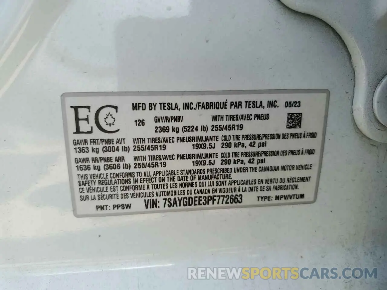 12 Photograph of a damaged car 7SAYGDEE3PF772663 TESLA MODEL Y 2023