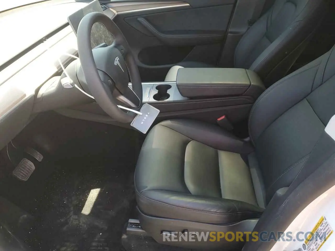 7 Photograph of a damaged car 7SAYGDEE3PF772663 TESLA MODEL Y 2023